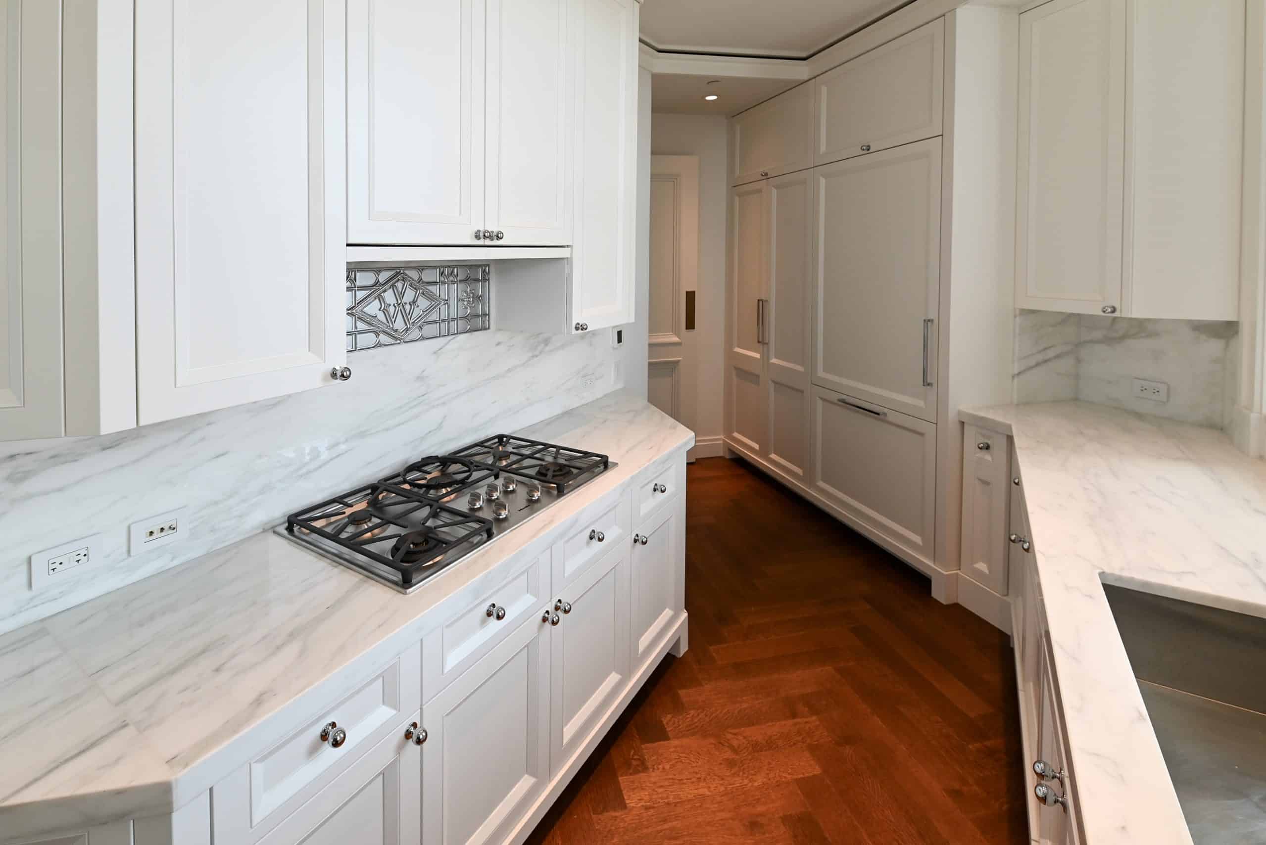 Molteni & C Dada Luxurious Winter Frost Traditional Pre-Owned Kitchen