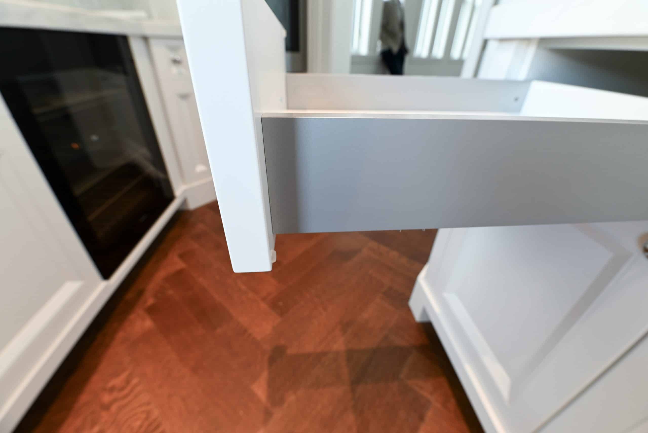 Molteni & C Dada Luxurious Winter Frost Traditional Pre-Owned Kitchen