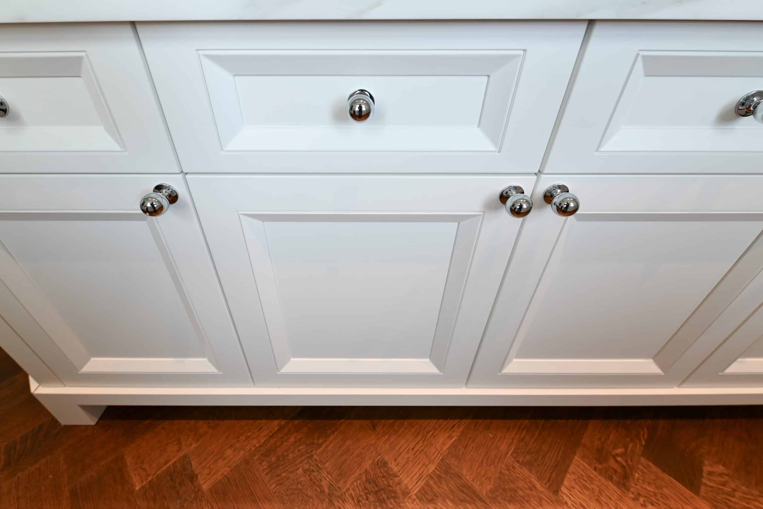 Molteni & C Dada Luxurious Winter Frost Traditional Pre-Owned Kitchen