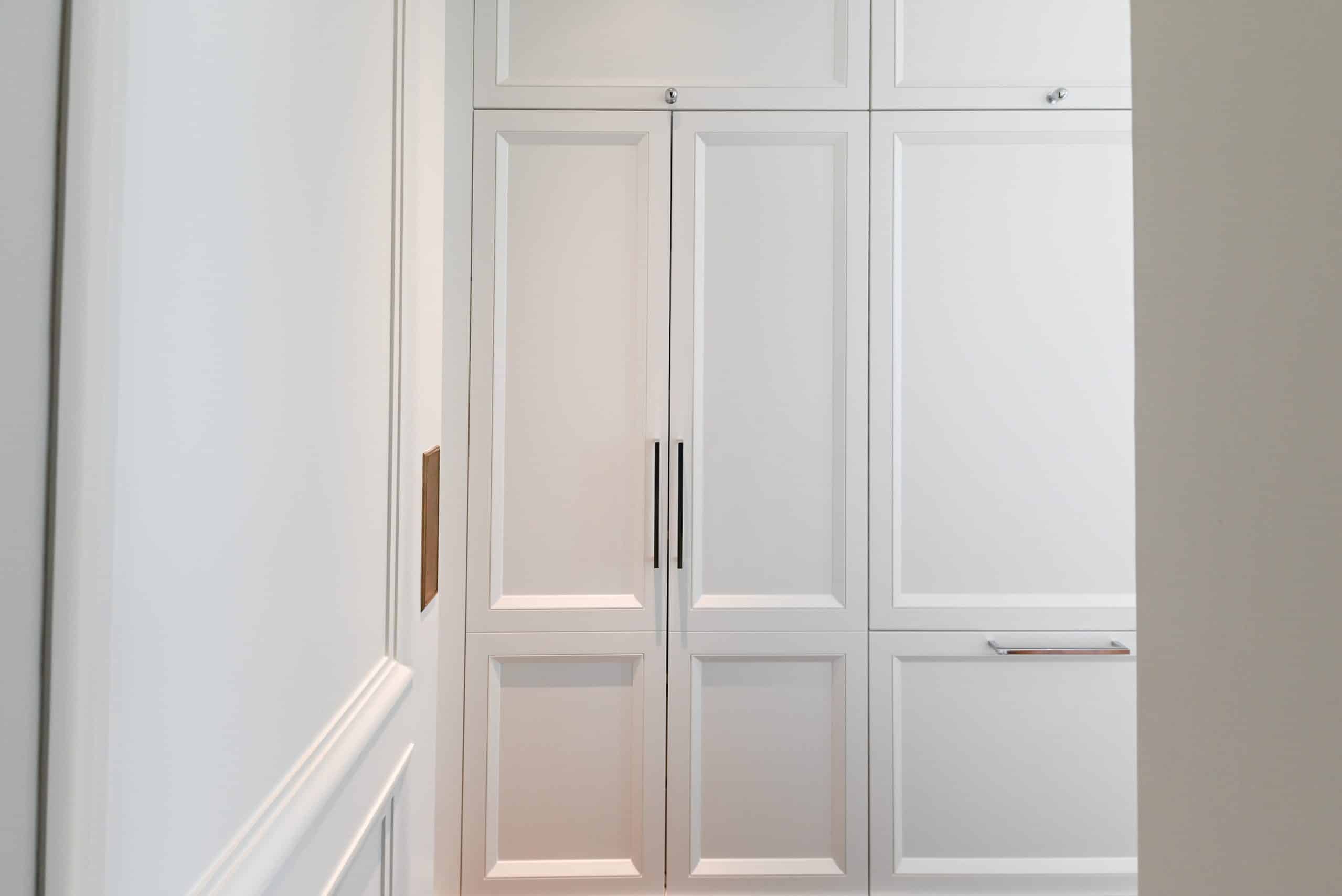 Molteni & C Dada Luxurious Winter Frost Traditional Pre-Owned Kitchen