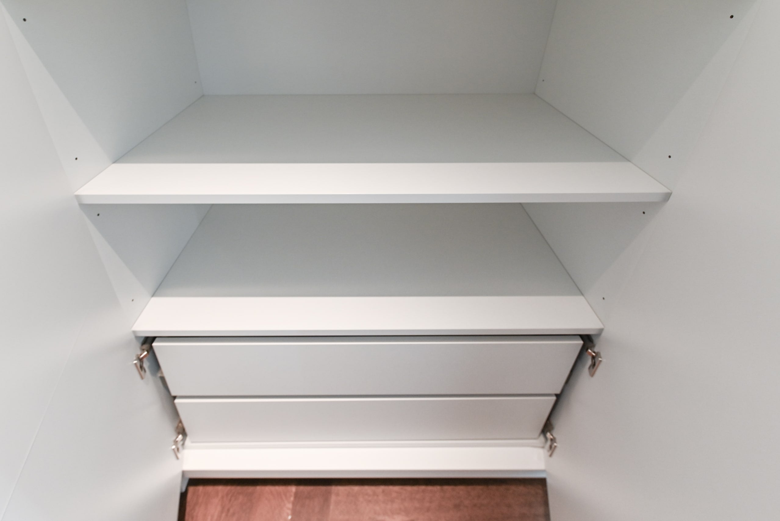 Molteni & C Dada Luxurious Winter Frost Traditional Pre-Owned Kitchen