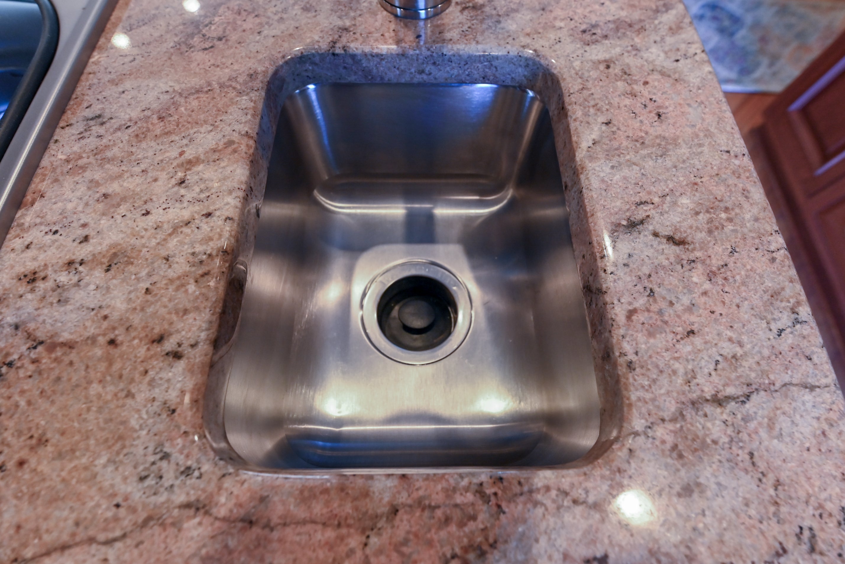 Crystal Cabinetry Terracotta Sunset Traditional Pre-Owned Kitchen W/ Wet Bar