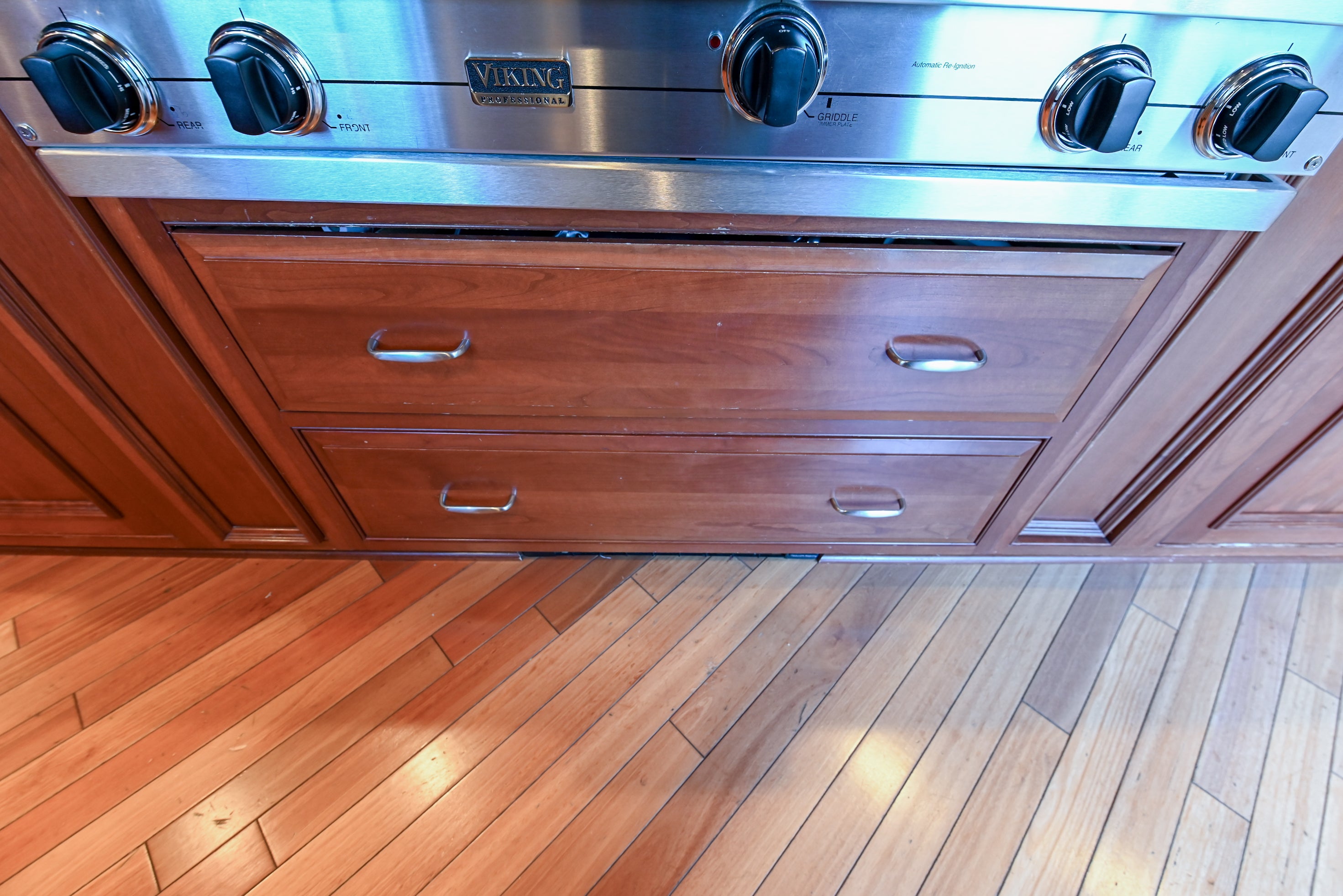 Crystal Cabinetry Terracotta Sunset Traditional Pre-Owned Kitchen W/ Wet Bar