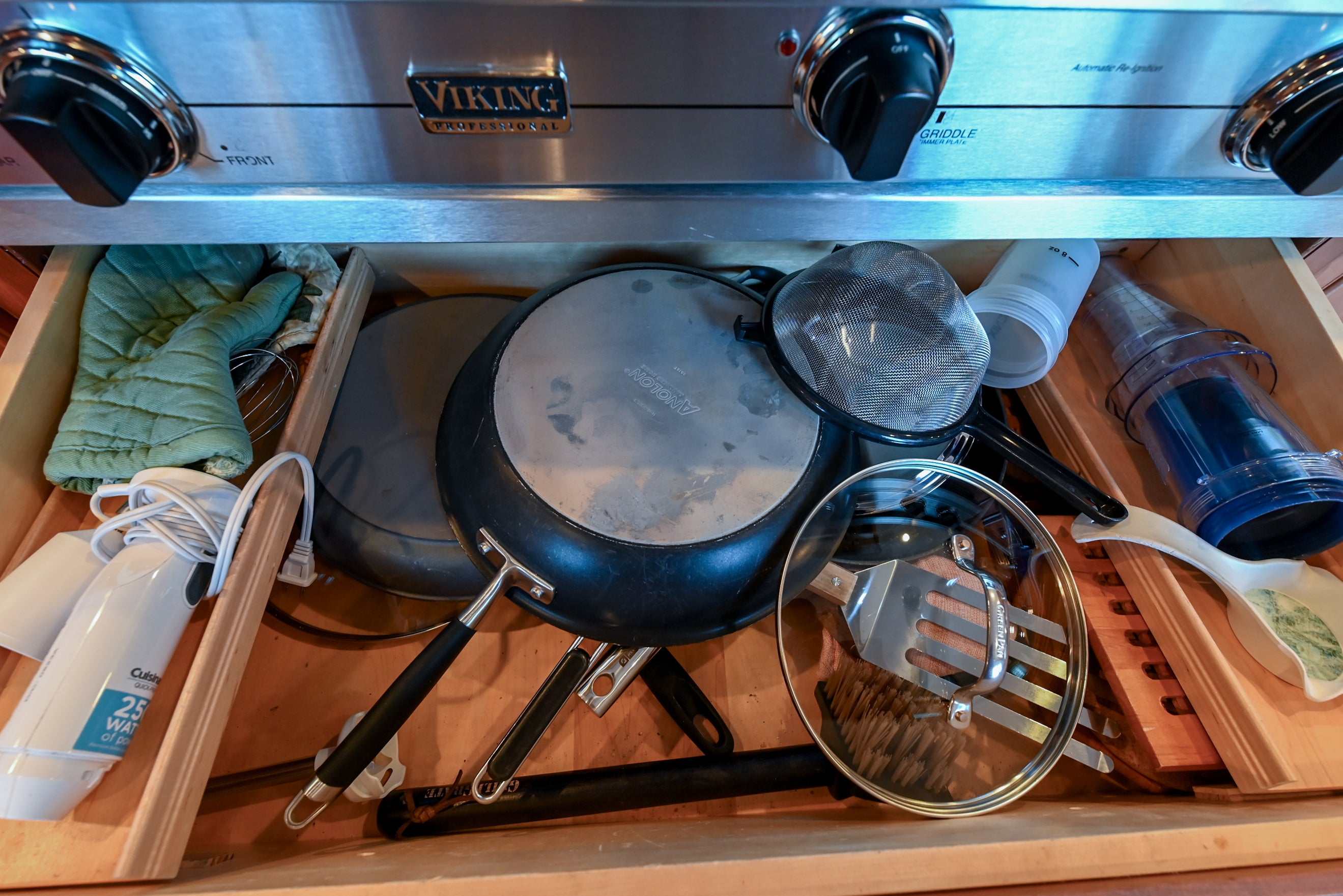 Crystal Cabinetry Terracotta Sunset Traditional Pre-Owned Kitchen W/ Wet Bar