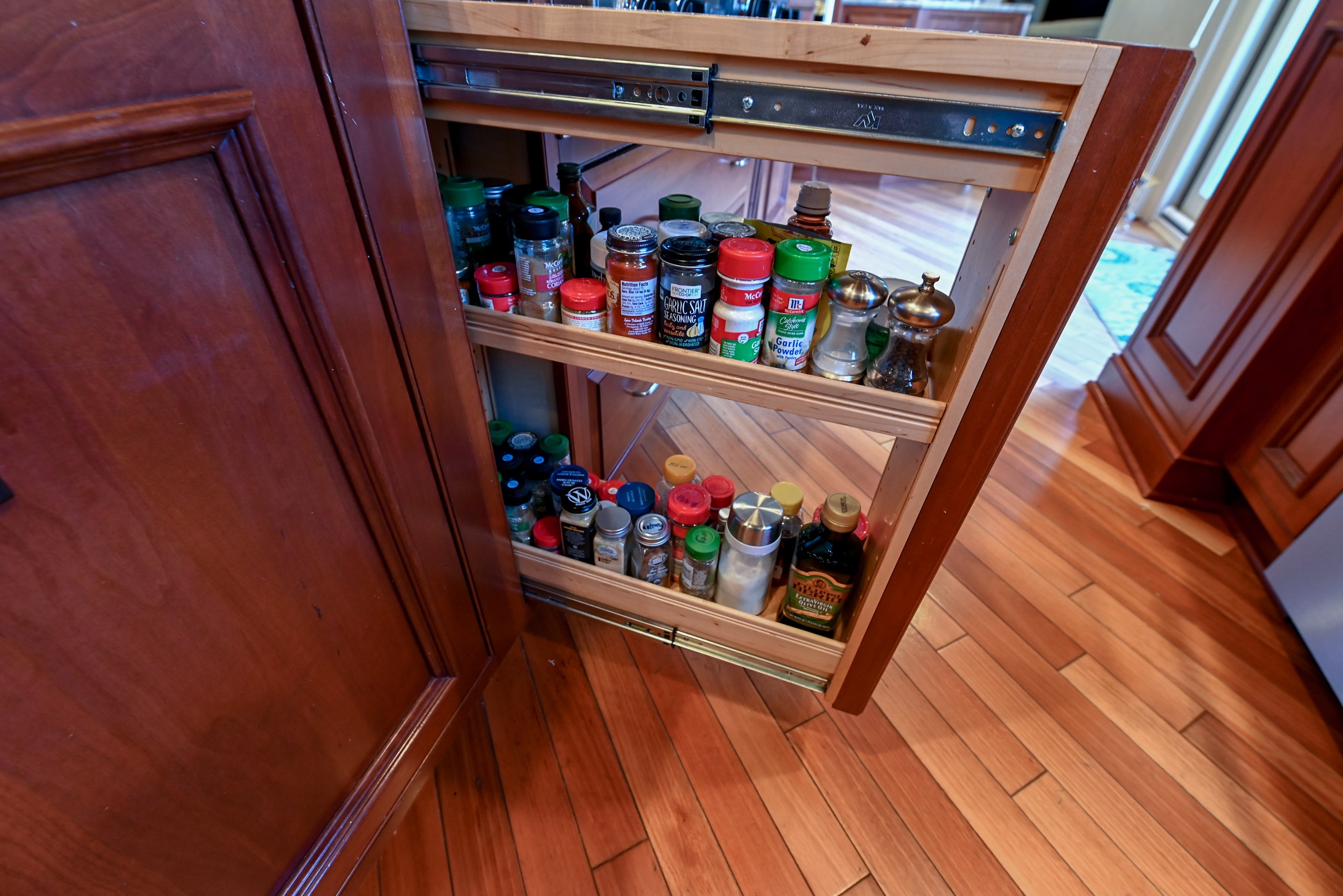 Crystal Cabinetry Terracotta Sunset Traditional Pre-Owned Kitchen W/ Wet Bar