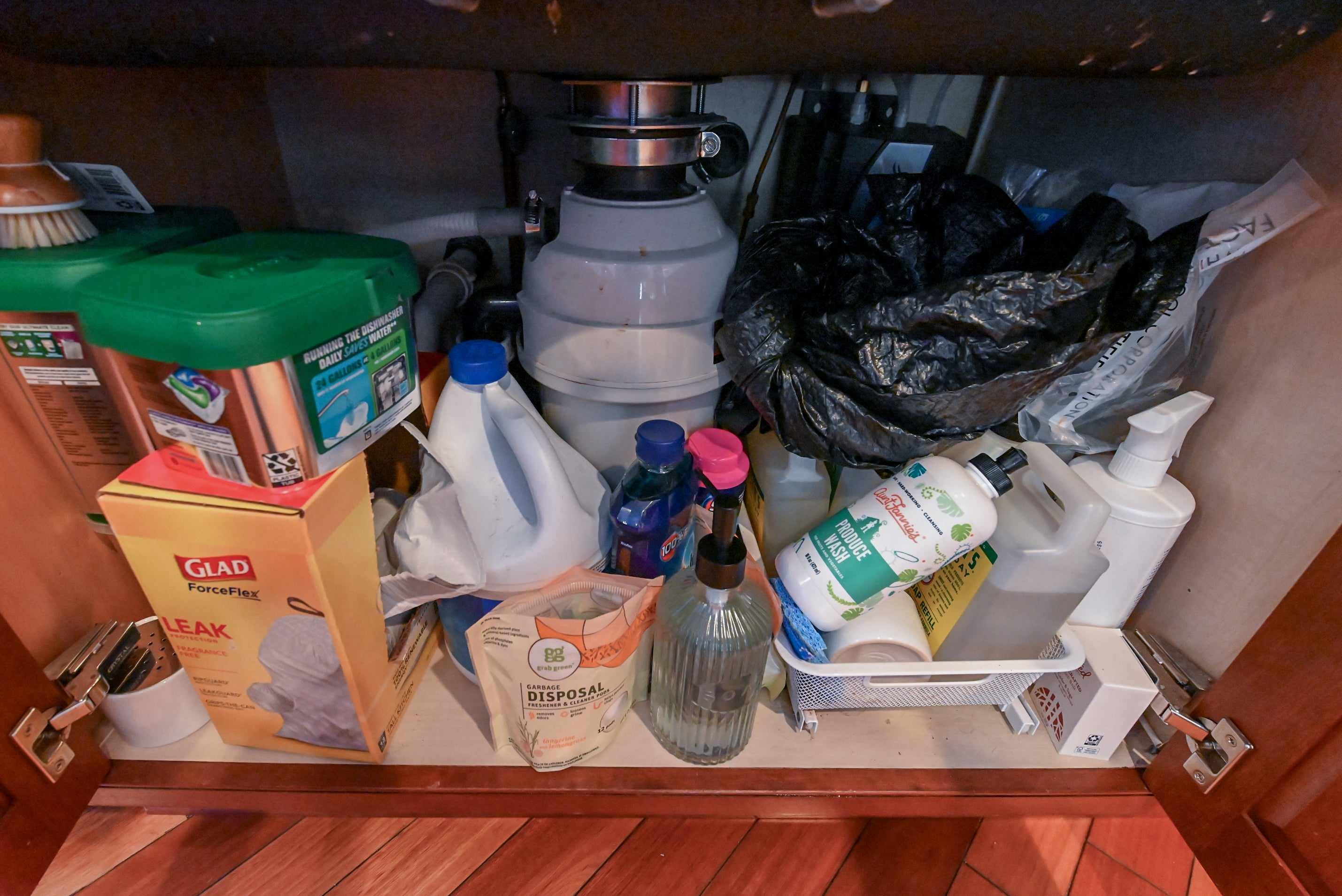 Crystal Cabinetry Terracotta Sunset Traditional Pre-Owned Kitchen W/ Wet Bar