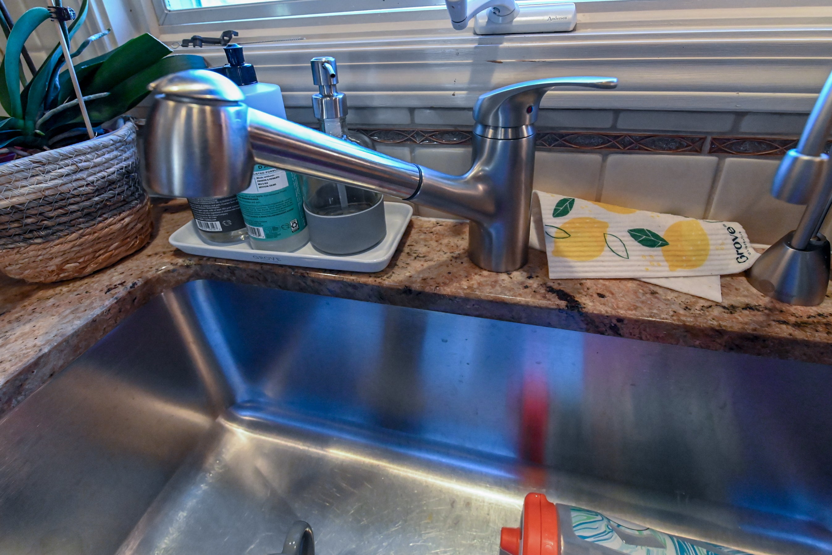 Crystal Cabinetry Terracotta Sunset Traditional Pre-Owned Kitchen W/ Wet Bar