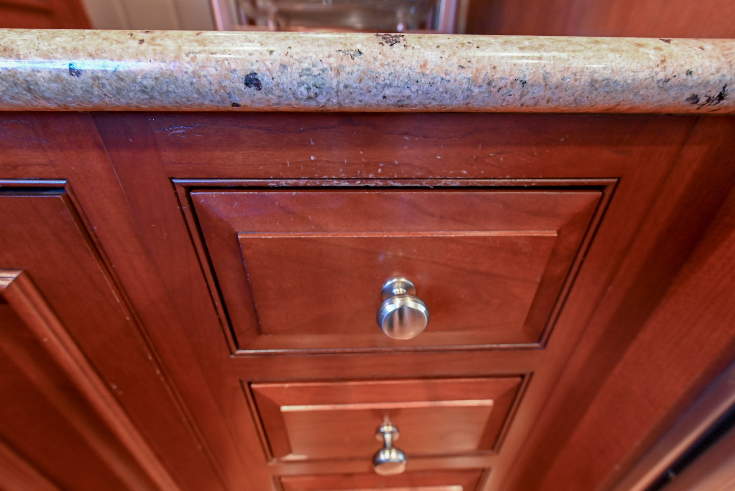 Crystal Cabinetry Terracotta Sunset Traditional Pre-Owned Kitchen W/ Wet Bar