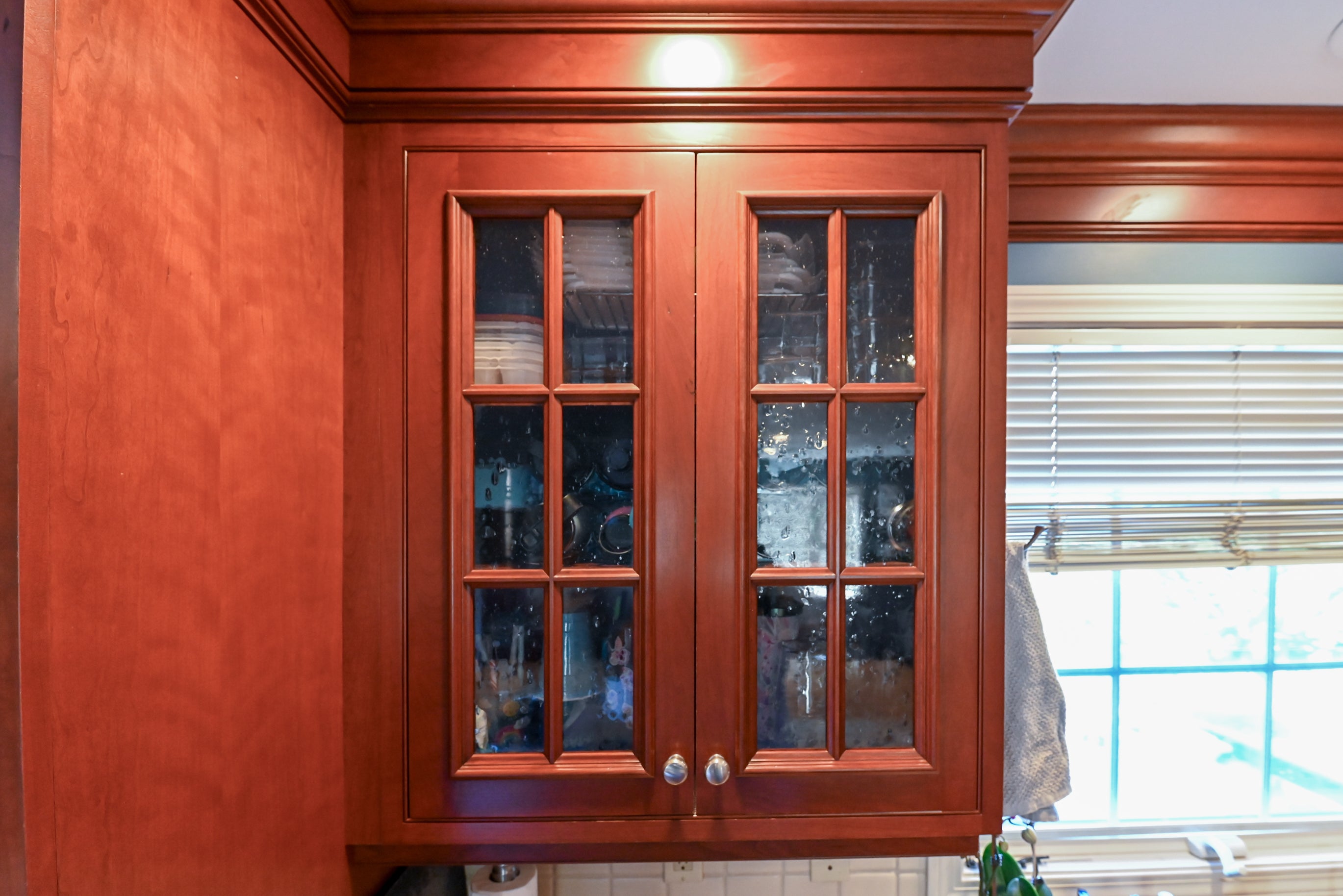 Crystal Cabinetry Terracotta Sunset Traditional Pre-Owned Kitchen W/ Wet Bar