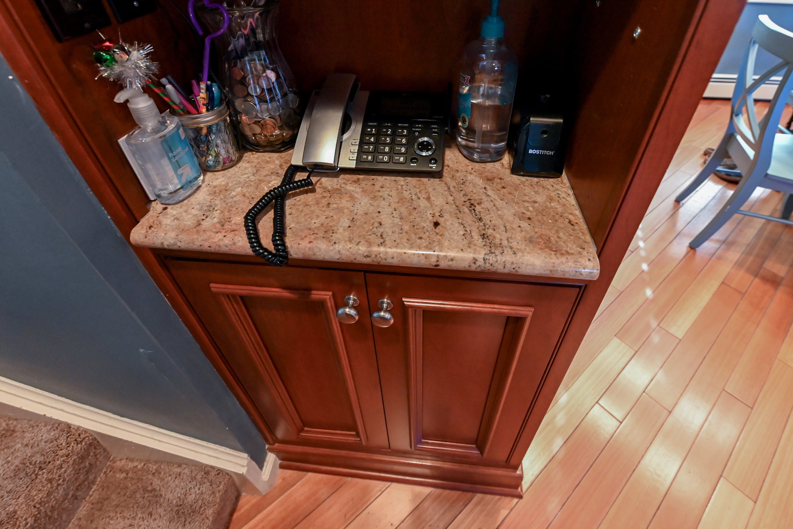 Crystal Cabinetry Terracotta Sunset Traditional Pre-Owned Kitchen W/ Wet Bar