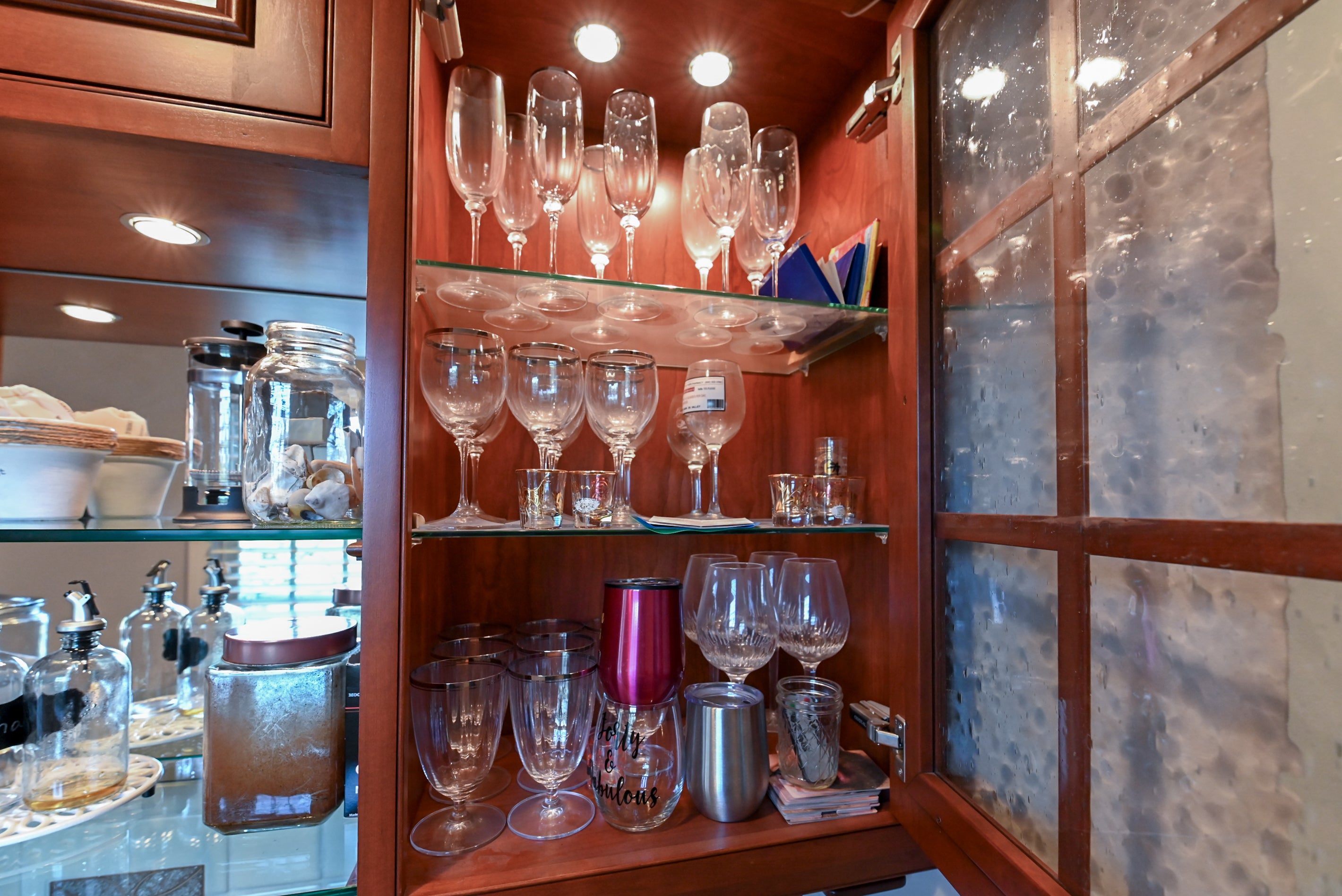 Crystal Cabinetry Terracotta Sunset Traditional Pre-Owned Kitchen W/ Wet Bar