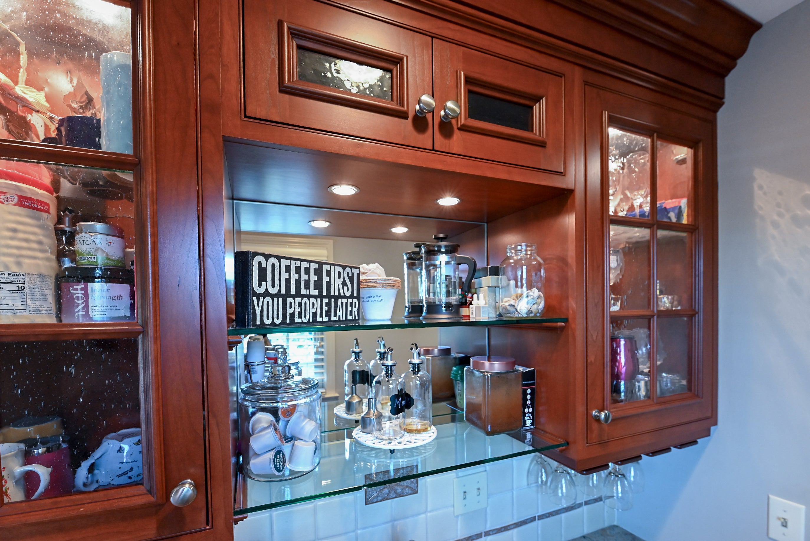 Crystal Cabinetry Terracotta Sunset Traditional Pre-Owned Kitchen W/ Wet Bar