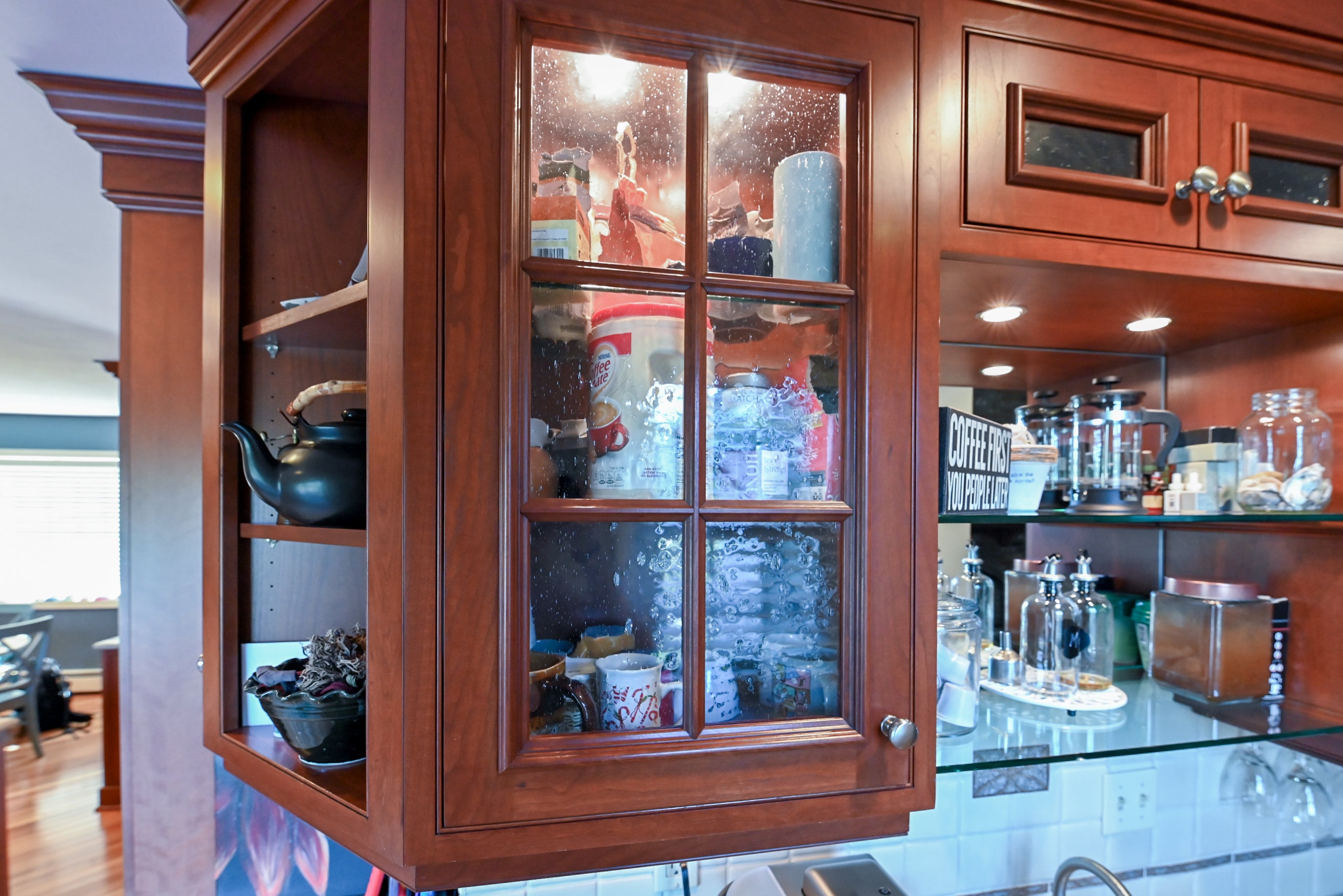 Crystal Cabinetry Terracotta Sunset Traditional Pre-Owned Kitchen W/ Wet Bar