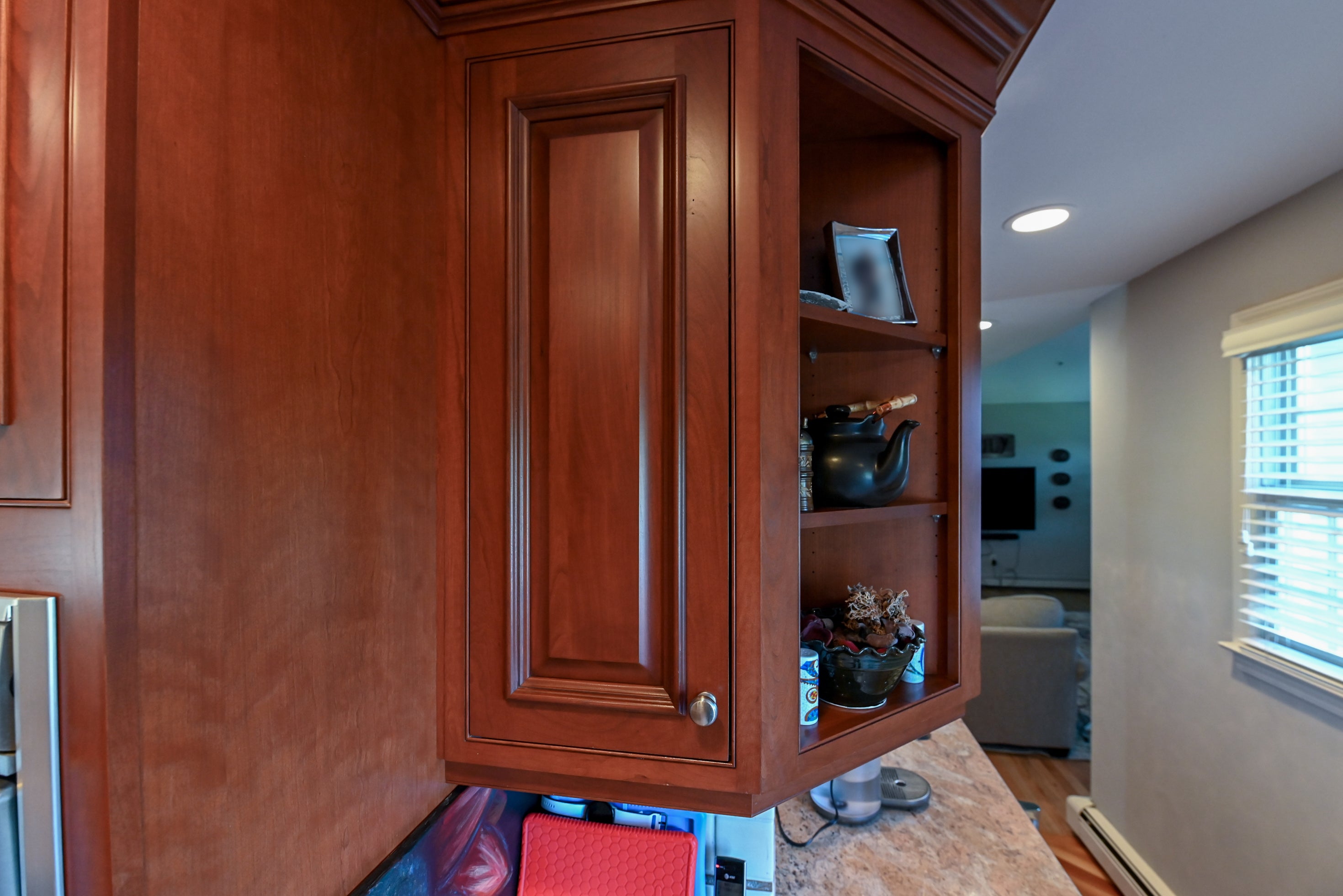 Crystal Cabinetry Terracotta Sunset Traditional Pre-Owned Kitchen W/ Wet Bar