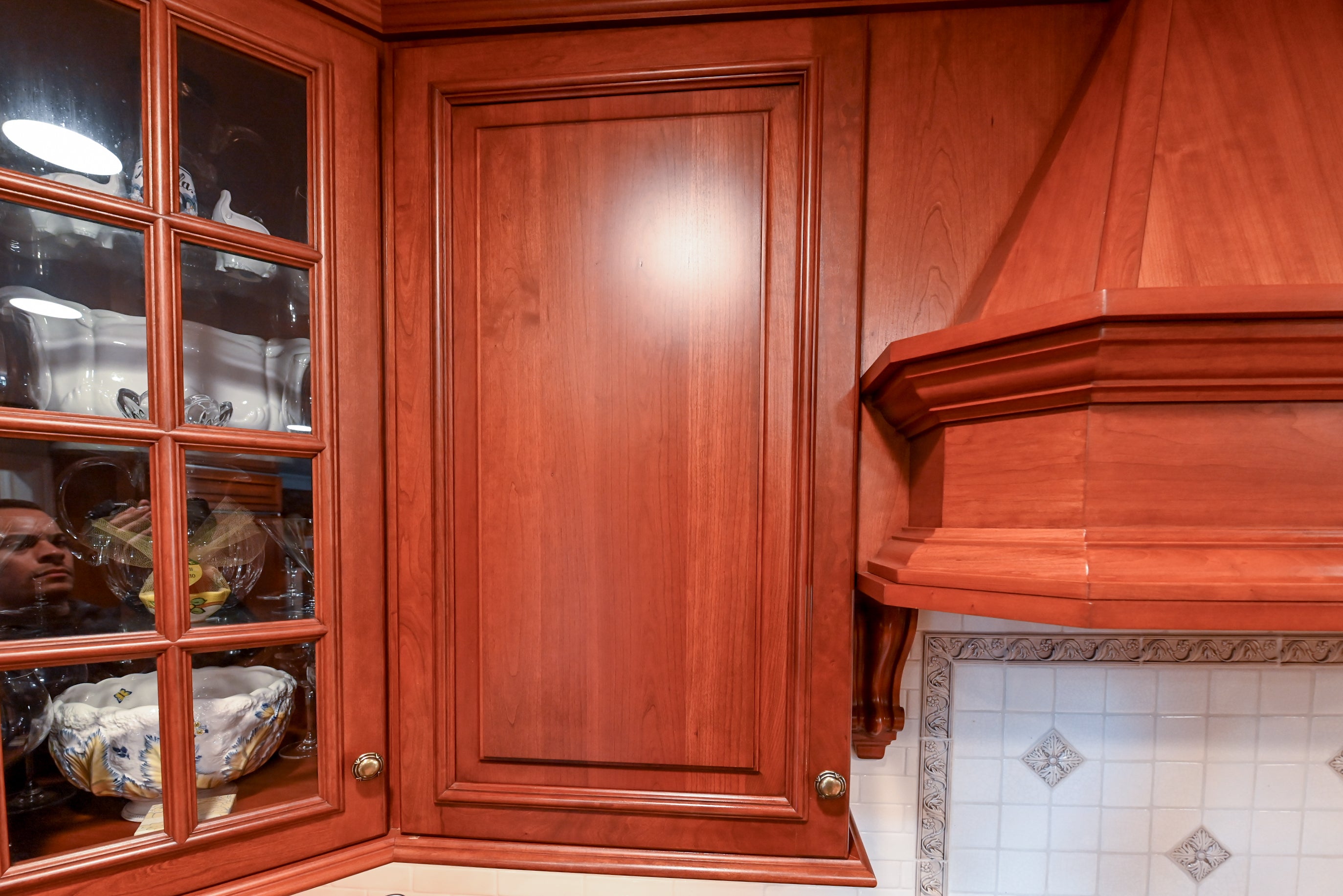 Peter Salerno English Toffee Traditional Pre-Owned Kitchen