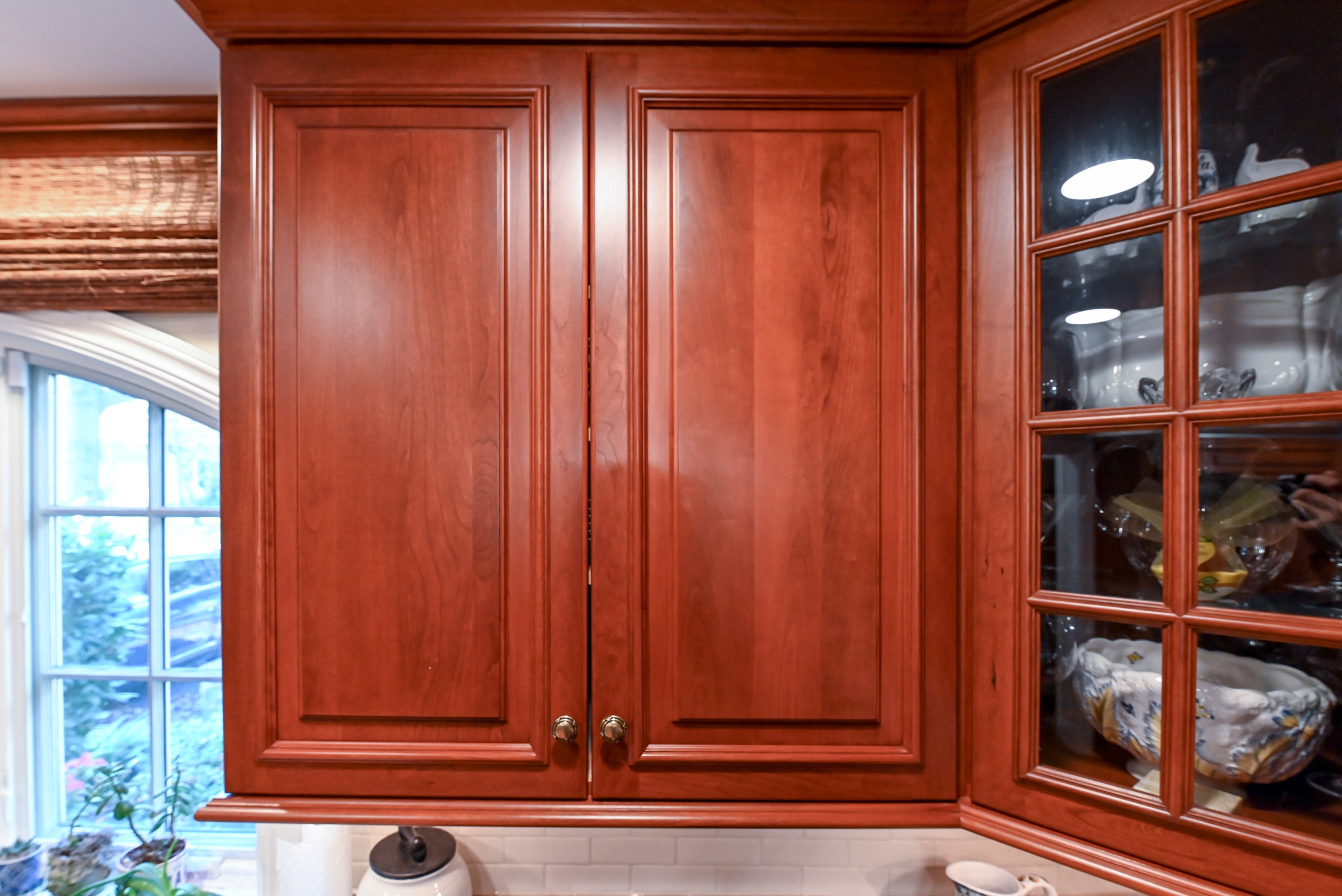 Peter Salerno English Toffee Traditional Pre-Owned Kitchen