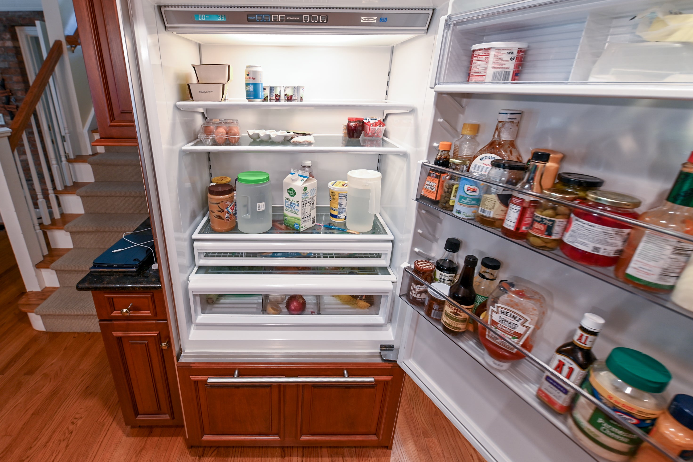 Peter Salerno English Toffee Traditional Pre-Owned Kitchen