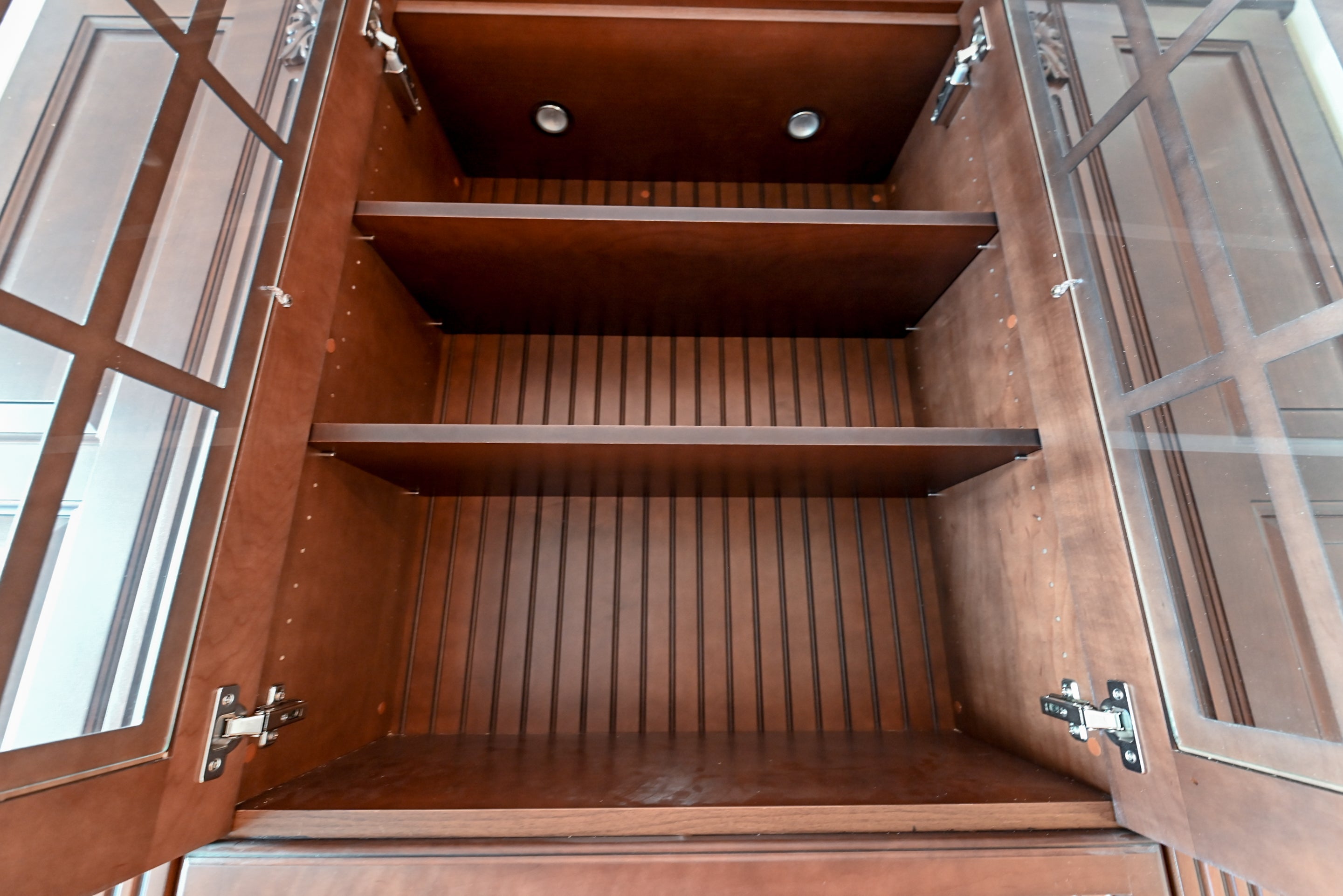 Chocolate European Coffee Traditional Pre-Owned Kitchen W/ Dry Bar