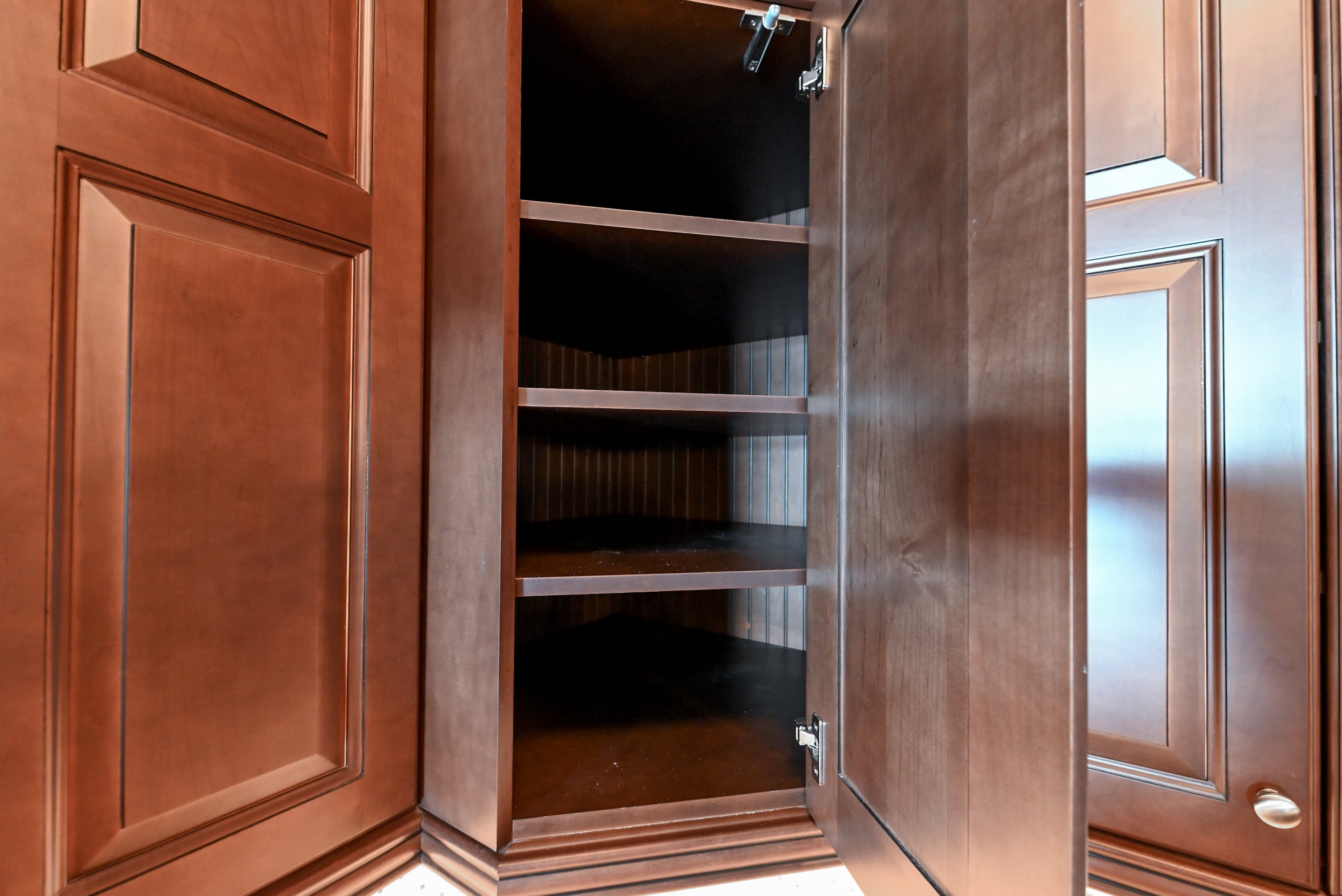 Chocolate European Coffee Traditional Pre-Owned Kitchen W/ Dry Bar