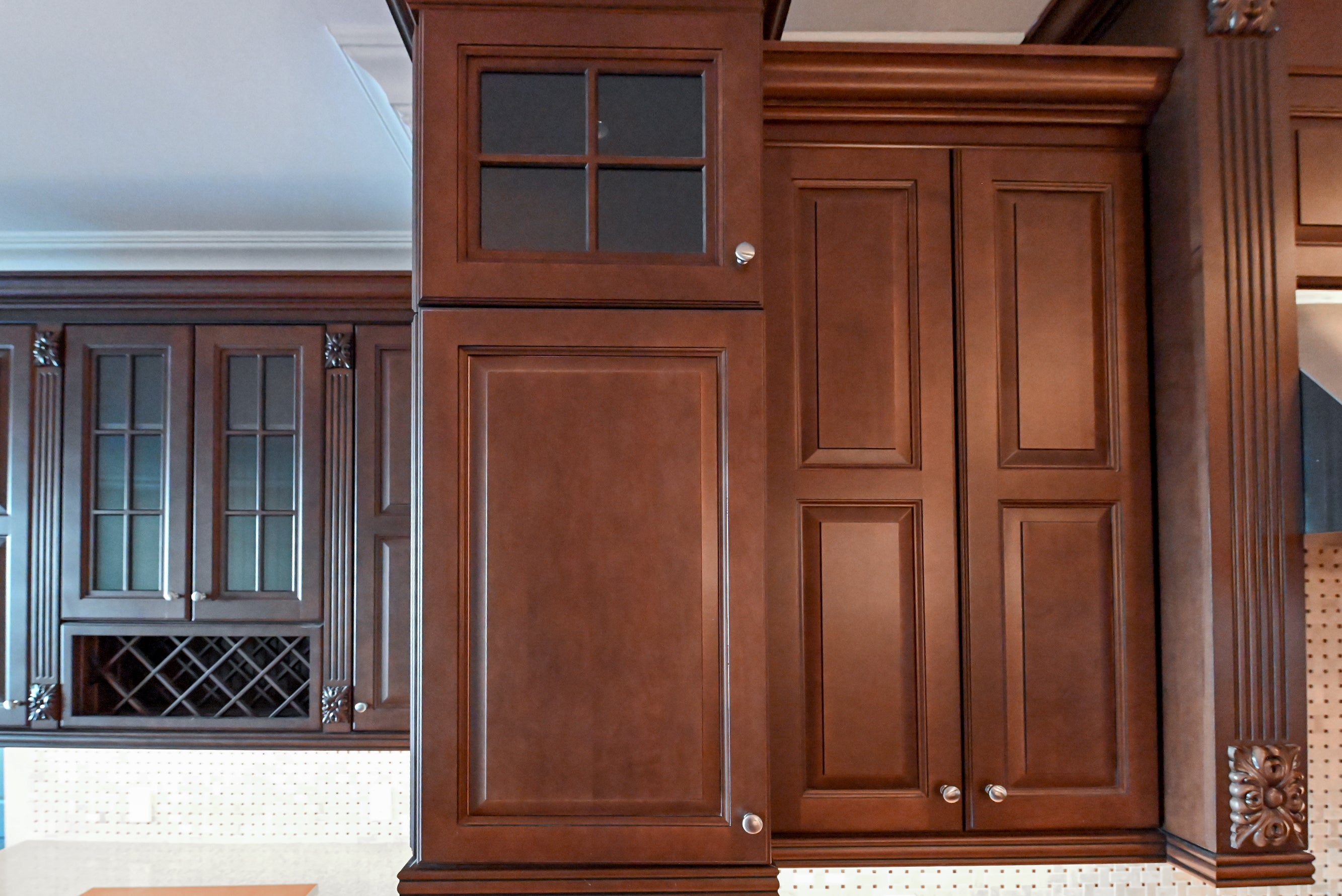 Chocolate European Coffee Traditional Pre-Owned Kitchen W/ Dry Bar