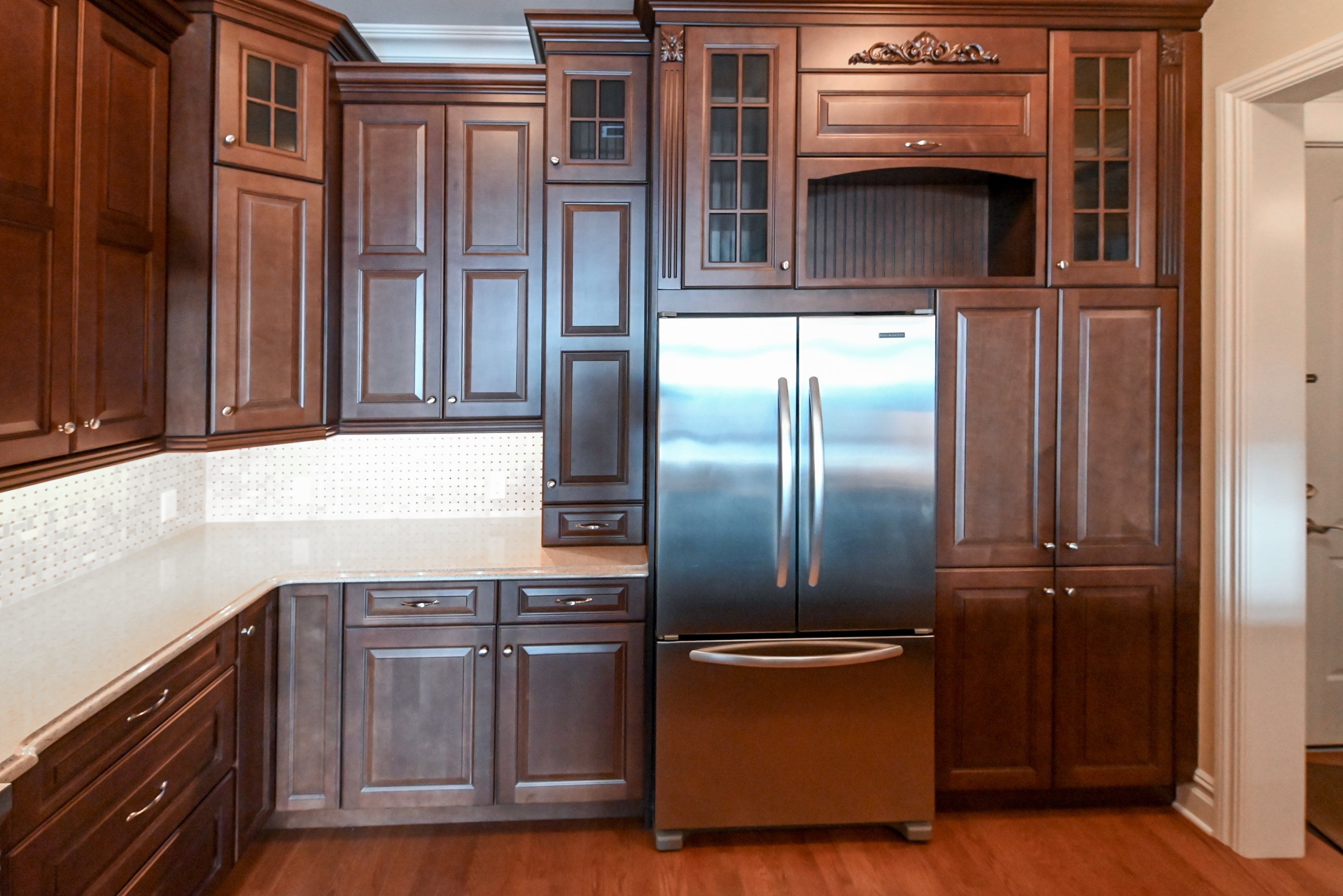 Chocolate European Coffee Traditional Pre-Owned Kitchen W/ Dry Bar