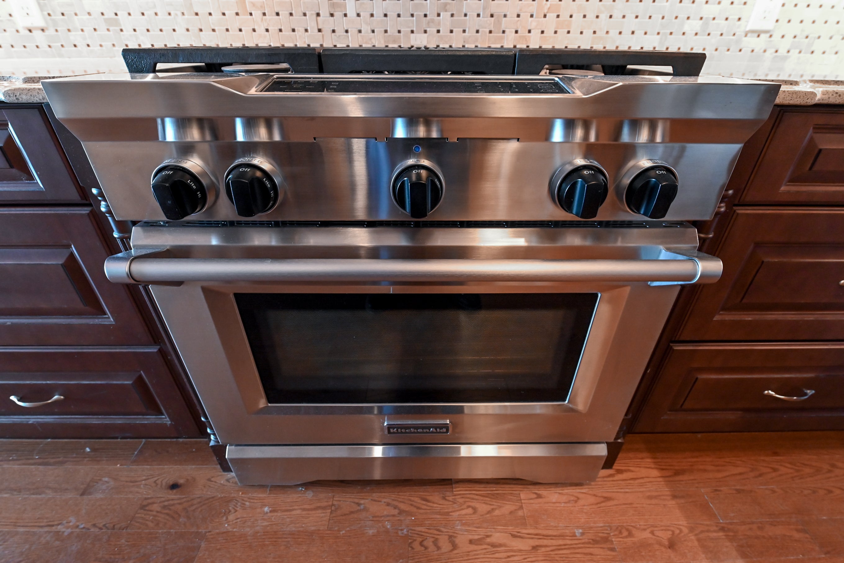 Chocolate European Coffee Traditional Pre-Owned Kitchen W/ Dry Bar