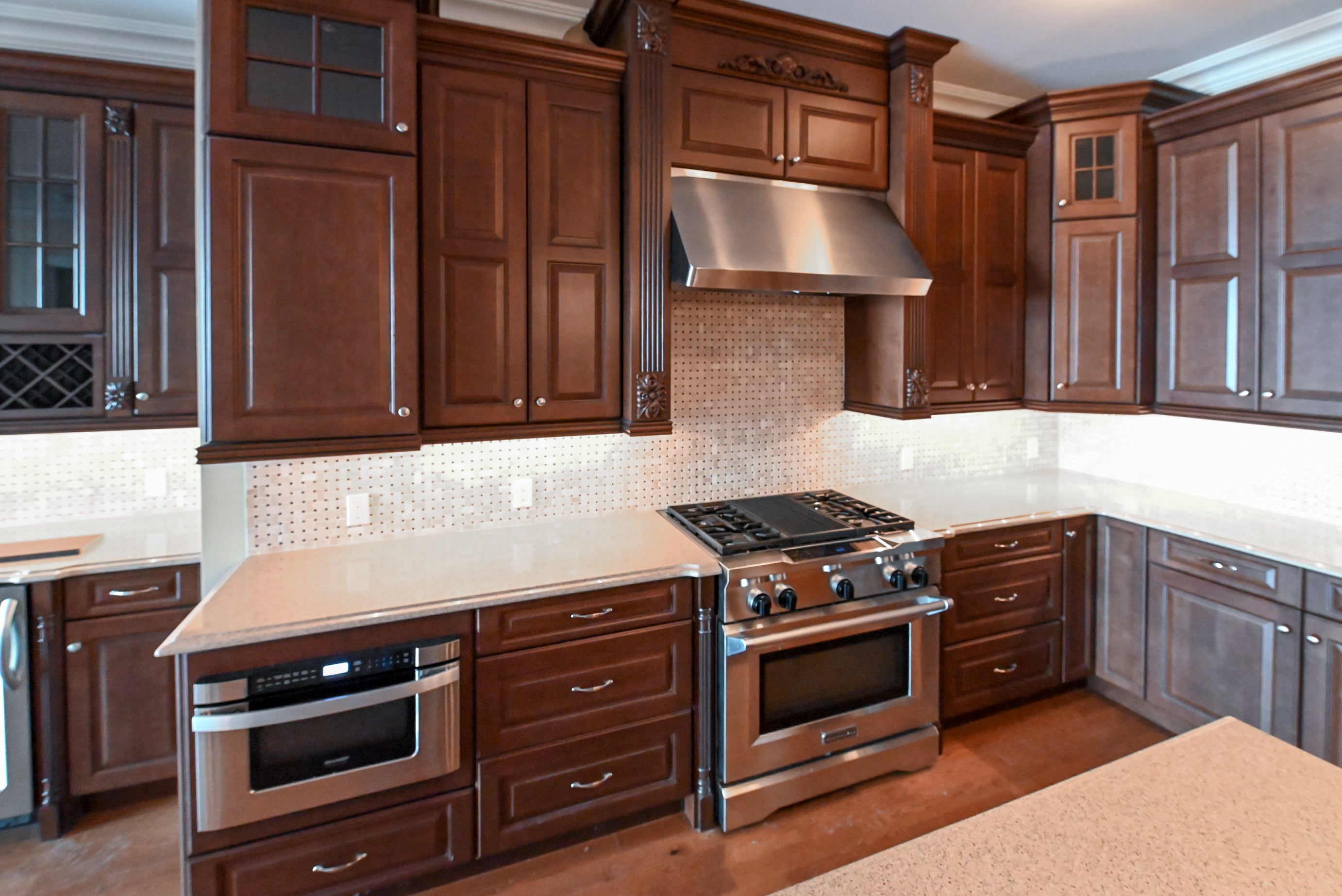 Chocolate European Coffee Traditional Pre-Owned Kitchen W/ Dry Bar