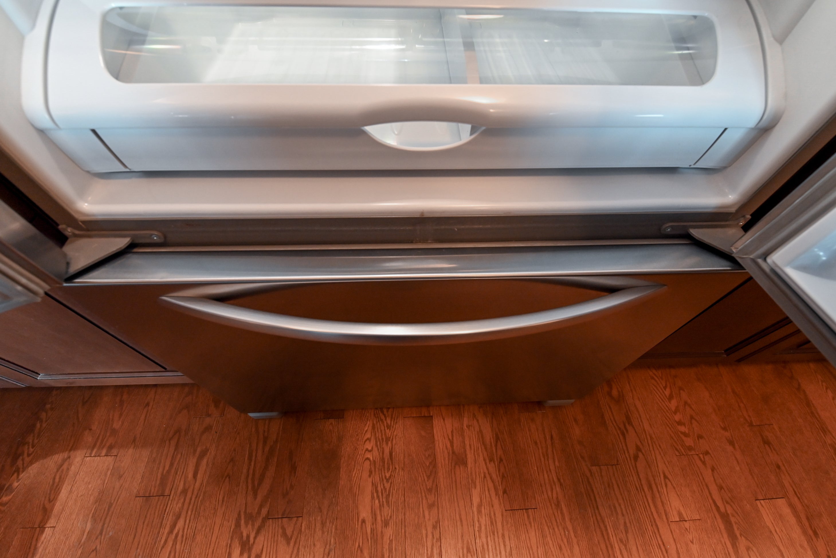 Chocolate European Coffee Traditional Pre-Owned Kitchen W/ Dry Bar