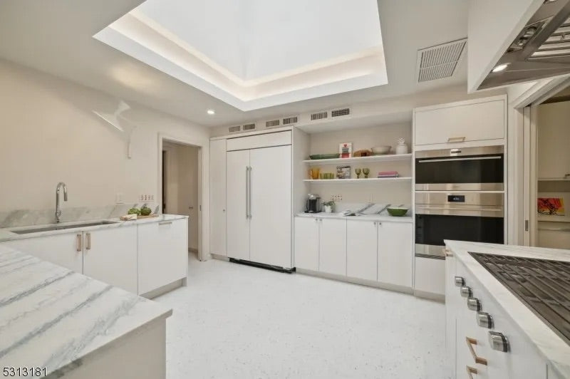 Reform Modern White Partial Kitchen Cabinets with Marble Countertop, Sink and Faucet