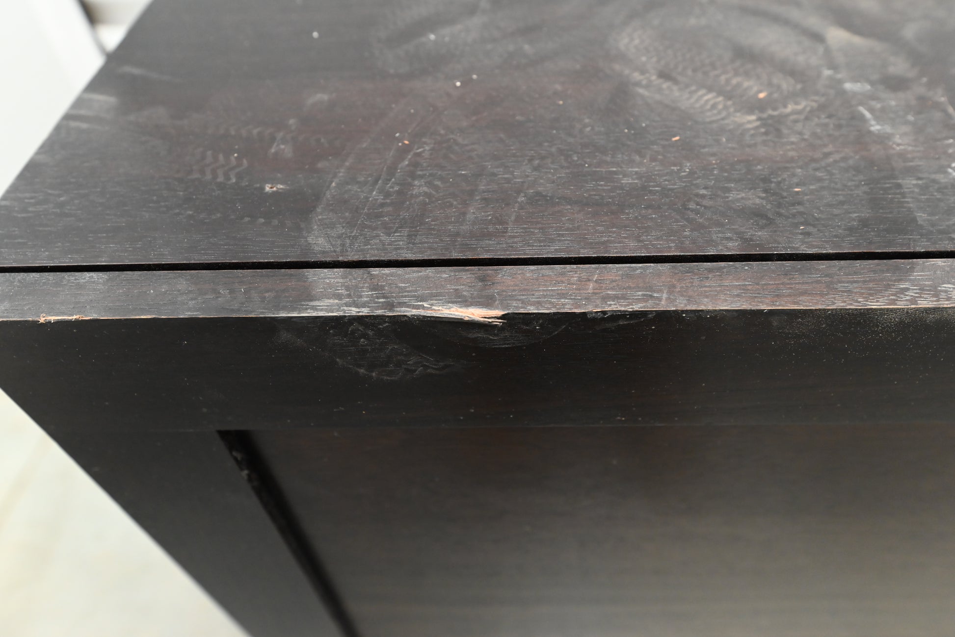 Traditional Dark Wooden Brown Kitchen with Island, Marble Countertops & Luxury Appliances