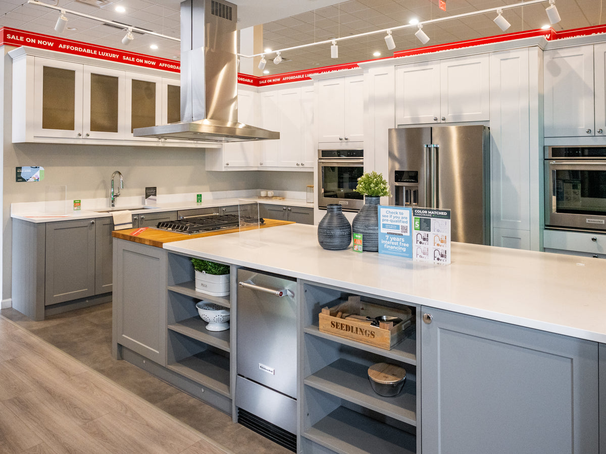 Wren Shaker White & Grey Matte Kitchen with KitchenAid Appliances
