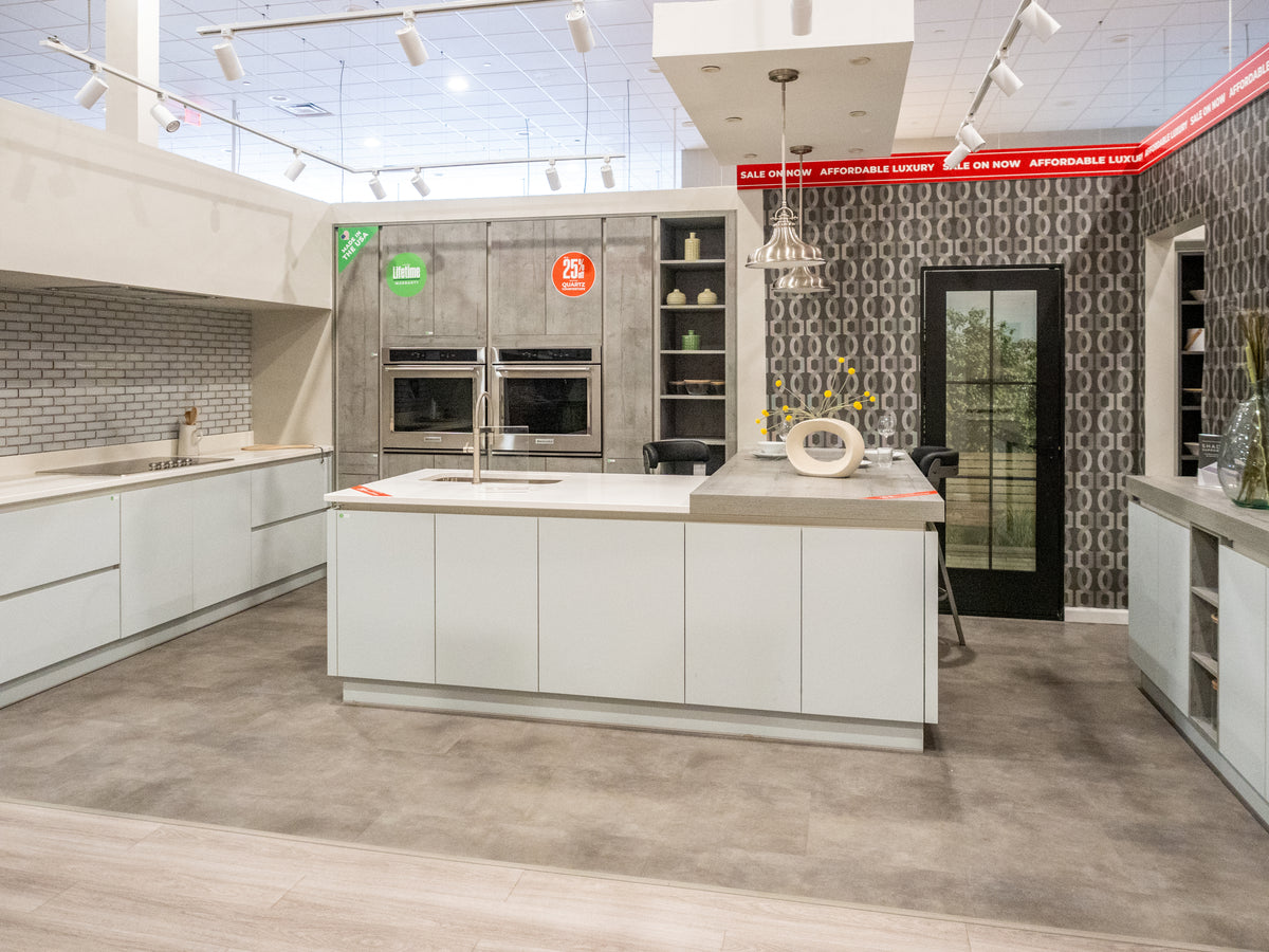 Wren Milano Modern Kitchen with Island & Appliances