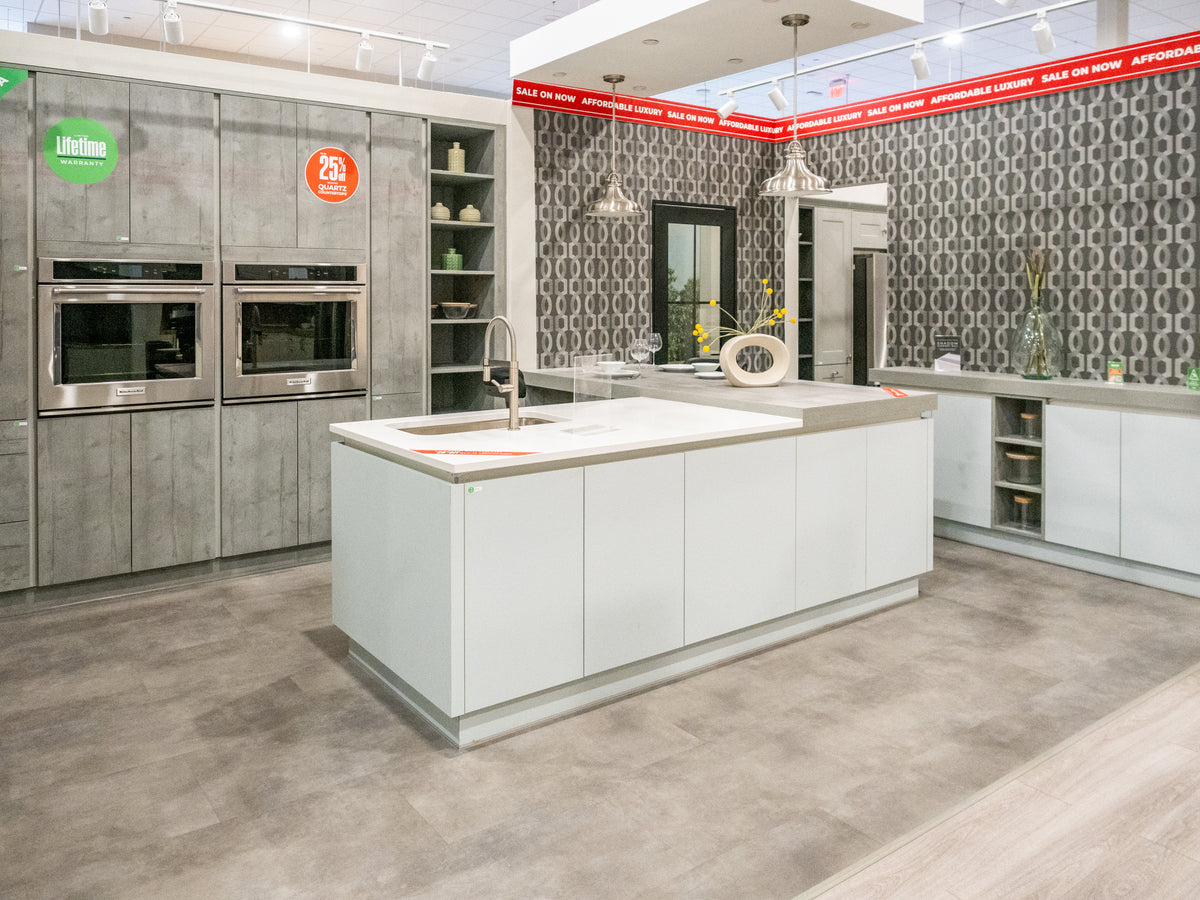 Wren Milano Modern Kitchen with Island & Appliances