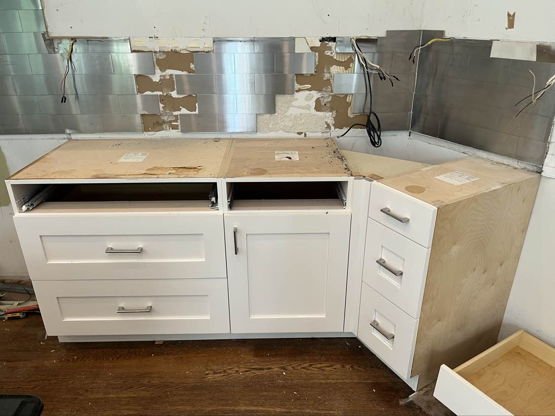 Rutt Transitional White Kitchen with Island, Wet Bar, Granite Countertops & Appliances