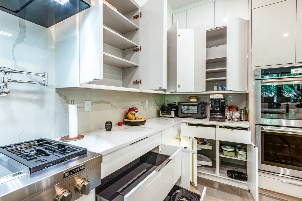 "The Ashworth" Modern Two-Tone Kitchen with JennAir Appliances