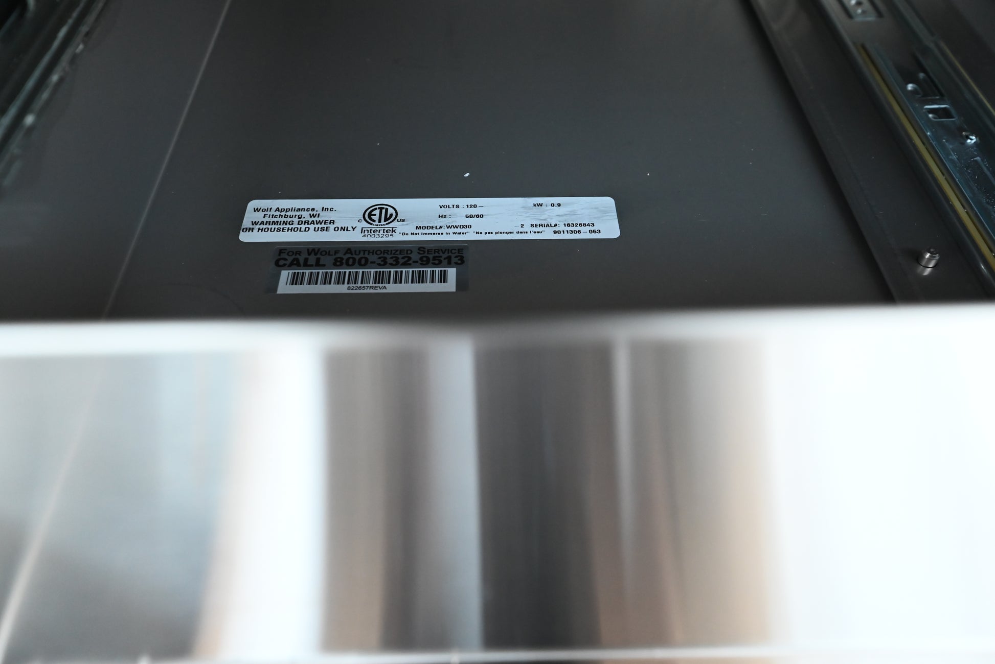 Wolf WWD30 30 inch drawer warming system showing full extension glides
