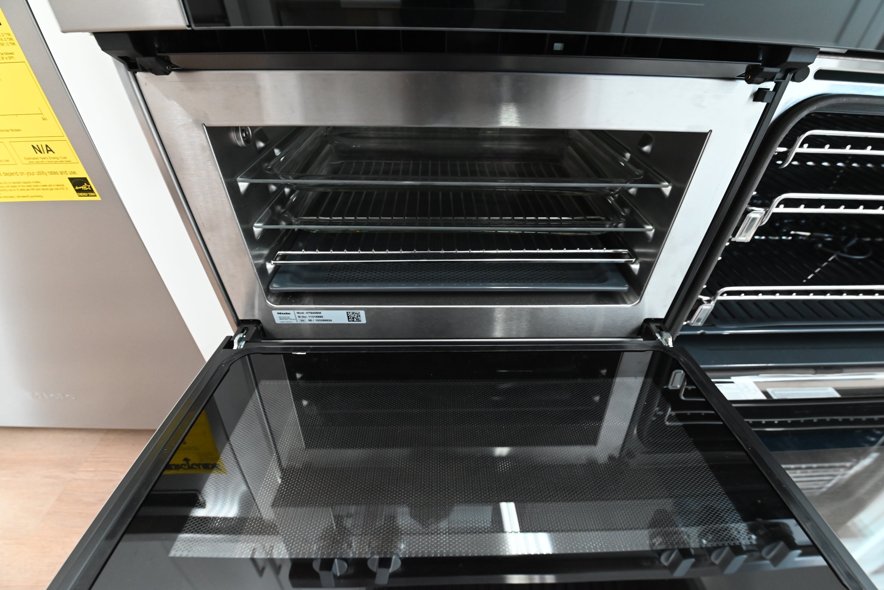Miele HR1956-3G DFGD 48" Stainless Steel Dual Fuel Smart Range