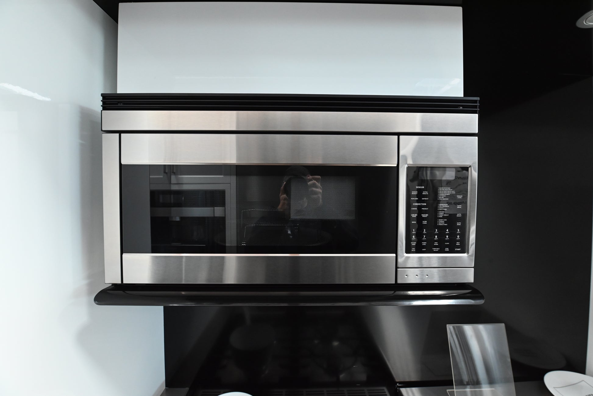 Fisher Paykel Series 5 Contemporary 30 inch over the range microwave in brushed stainless steel CMOH-30SS-3T