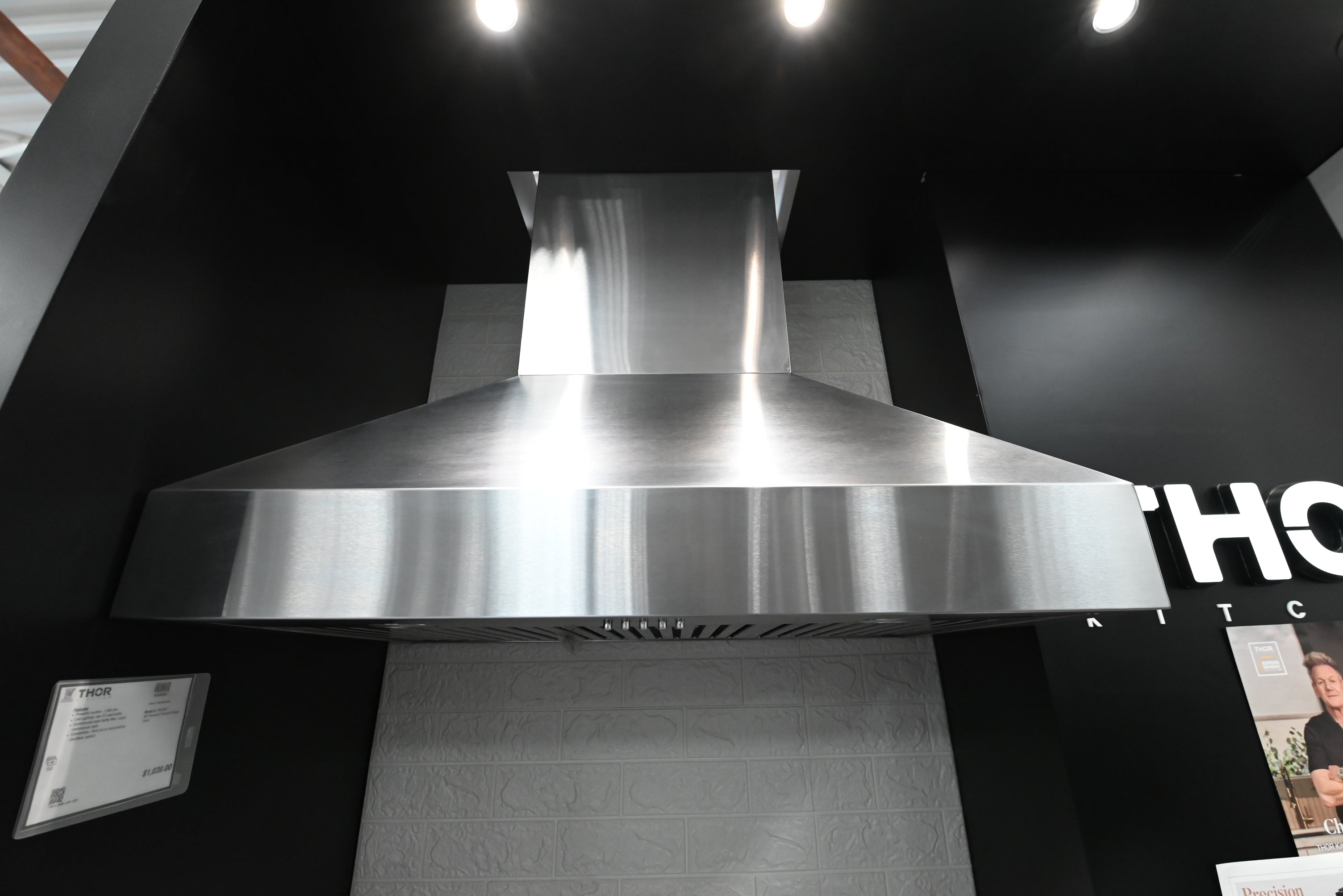 THOR Kitchen 36 inch stainless steel under cabinet range hood TRH36P