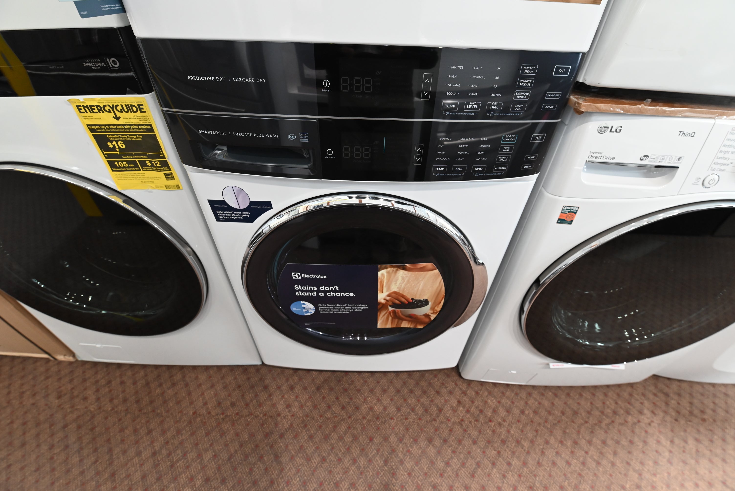 Electrolux ELTG7600AW 27" White Washer & Gas Dryer Laundry Tower
