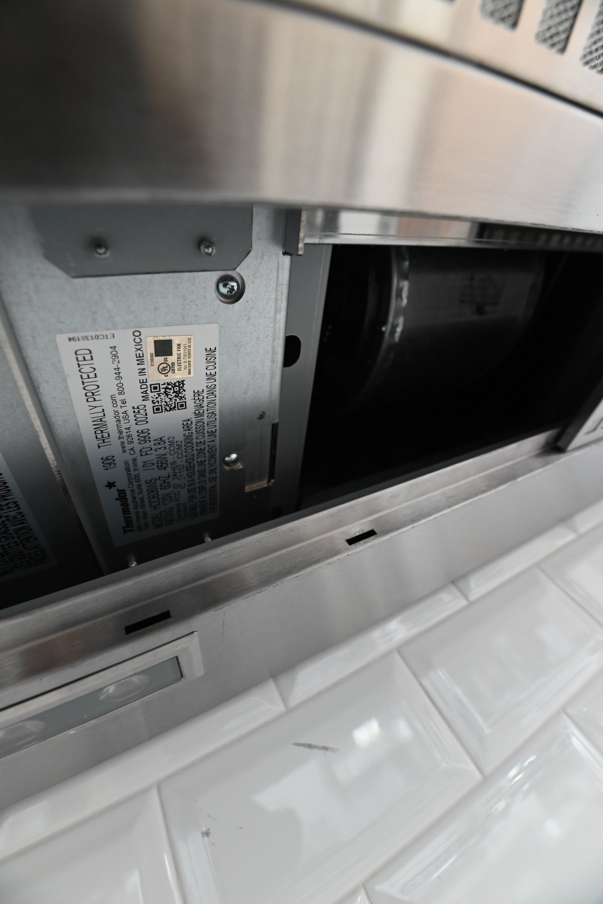Luxury 36 inch wall mount chimney range hood open showing sliding telescopic drawer extended forward