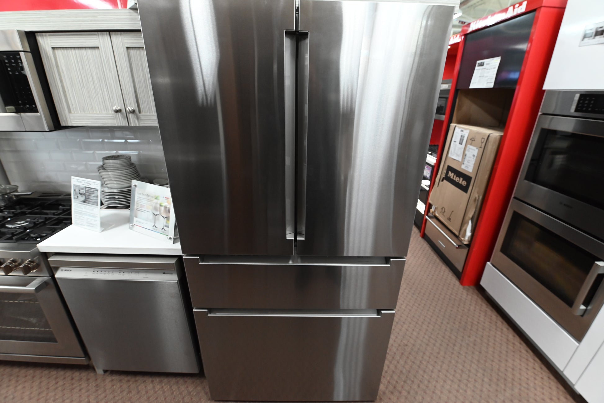 Bosch B36CL80ENS 800 Series 36 inch counter depth French door refrigerator front view stainless steel