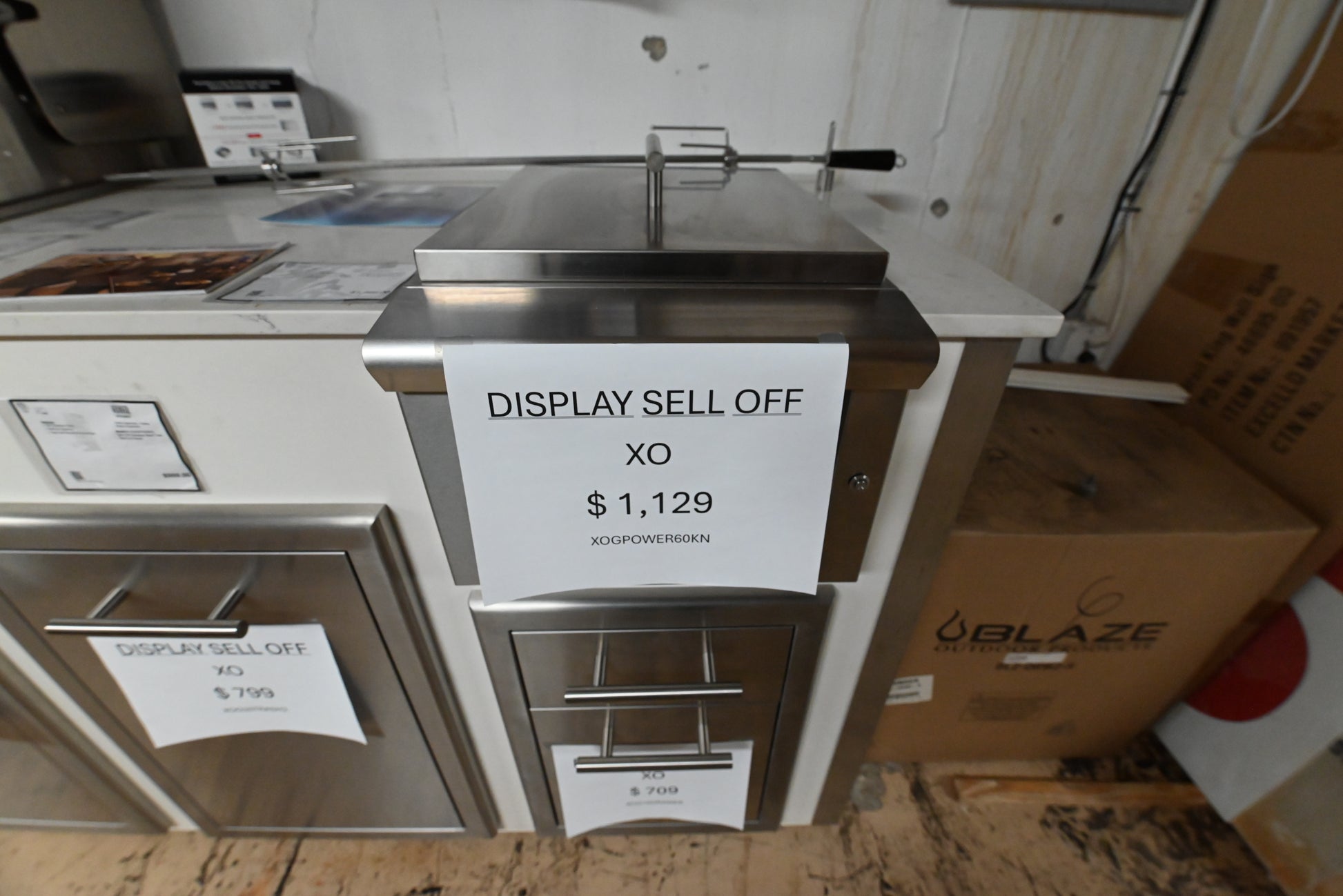 Luxury 16 inch outdoor built in power burner open showing heavy duty 304 stainless grate and dual ring burner