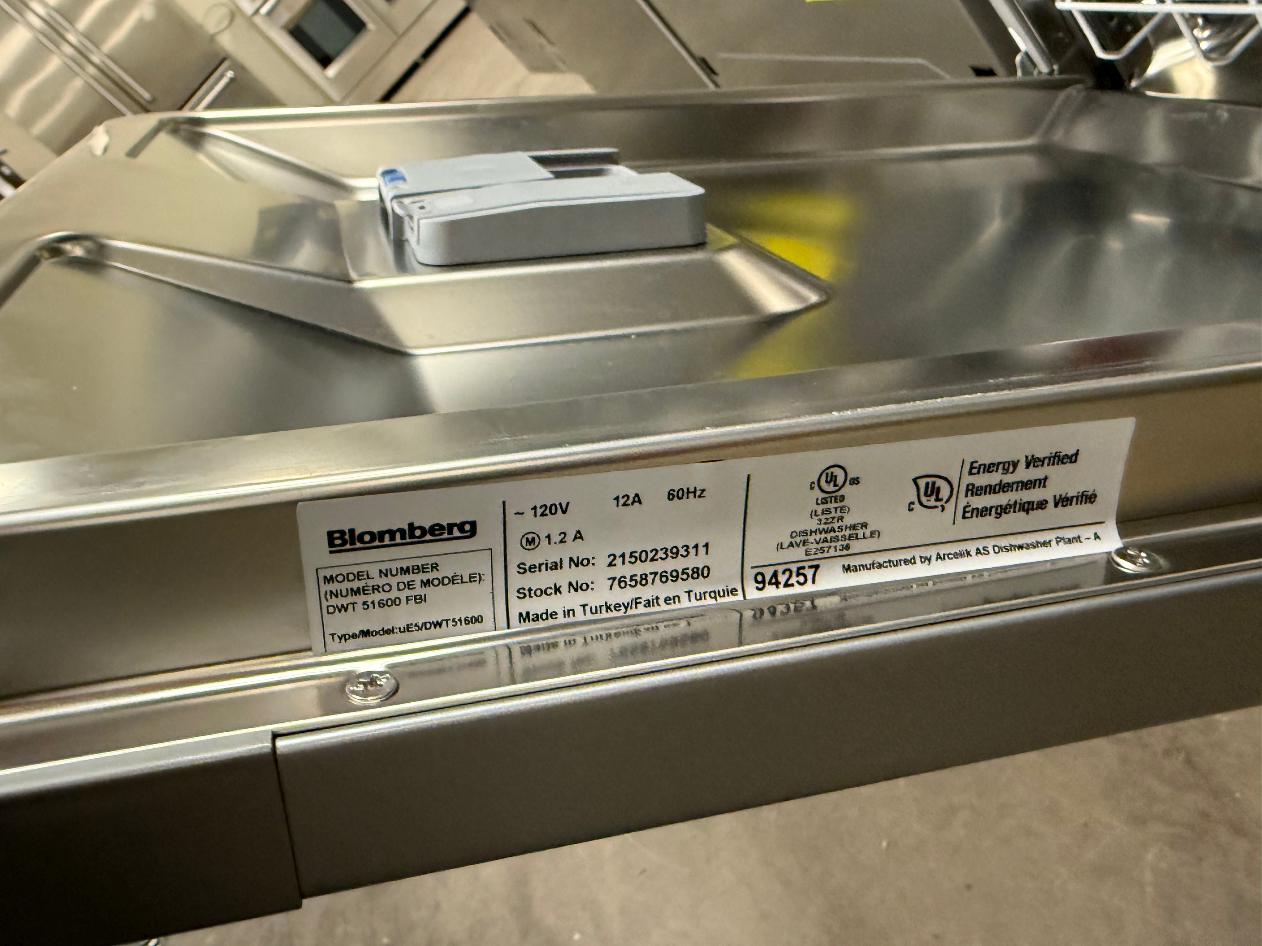 Blomberg DWT 51600 FBI 24" Panel Ready Dishwasher, Open Box