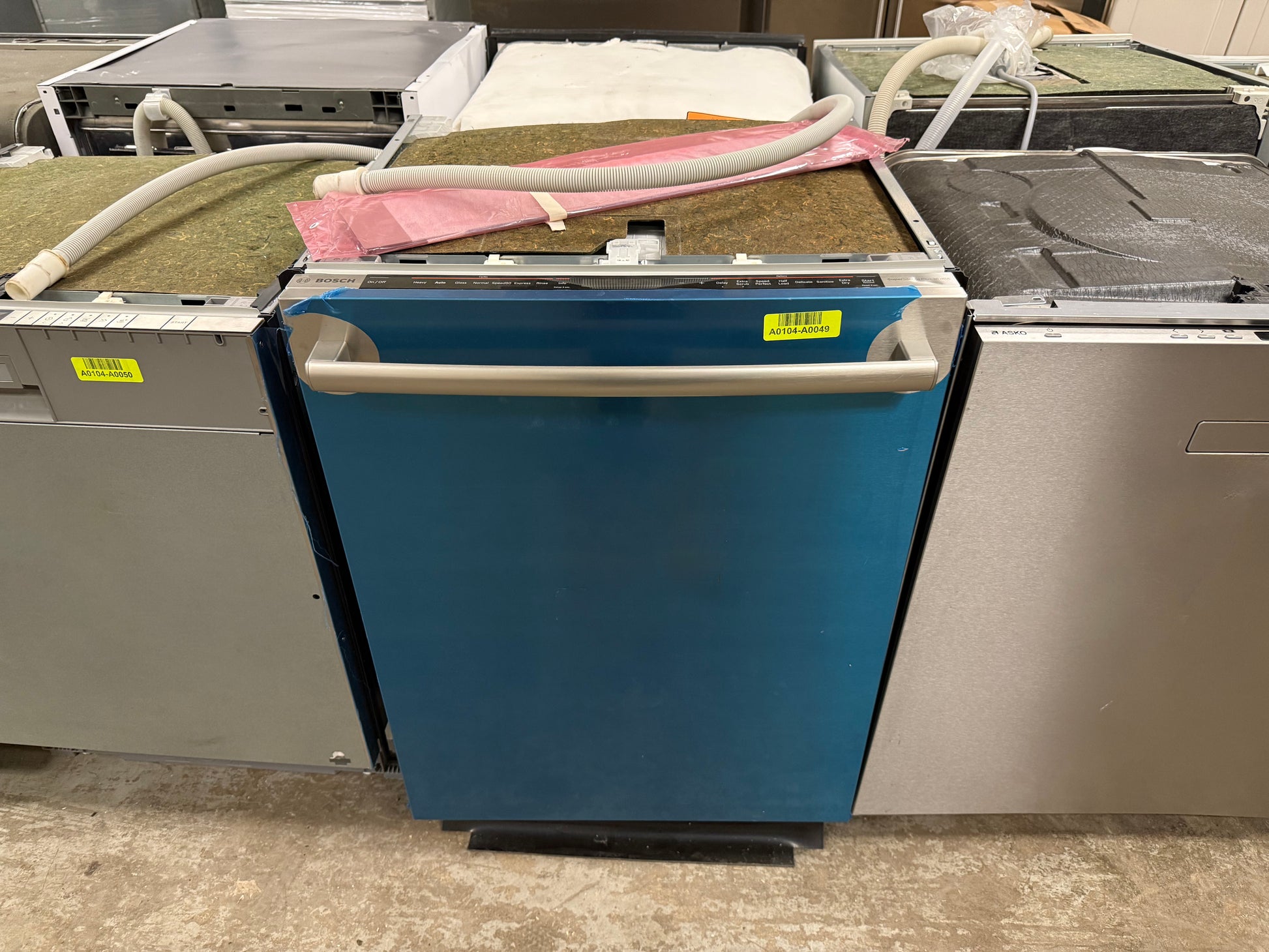 Bosch Benchmark Series SHX89PW75N 24" Stainless Steel Dishwasher