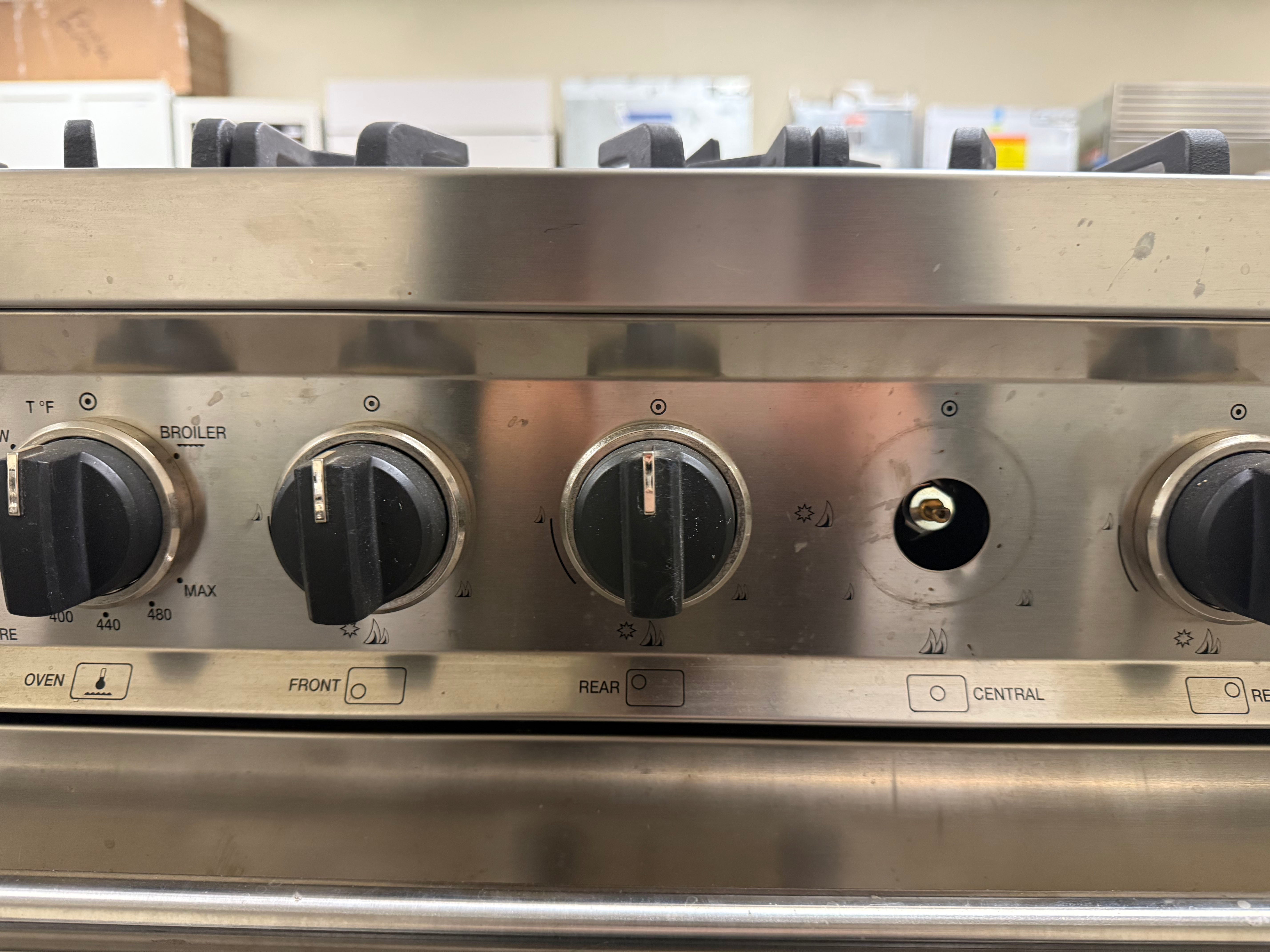 Smeg C30GGXU1 30" Stainless Steel Freestanding Gas Range