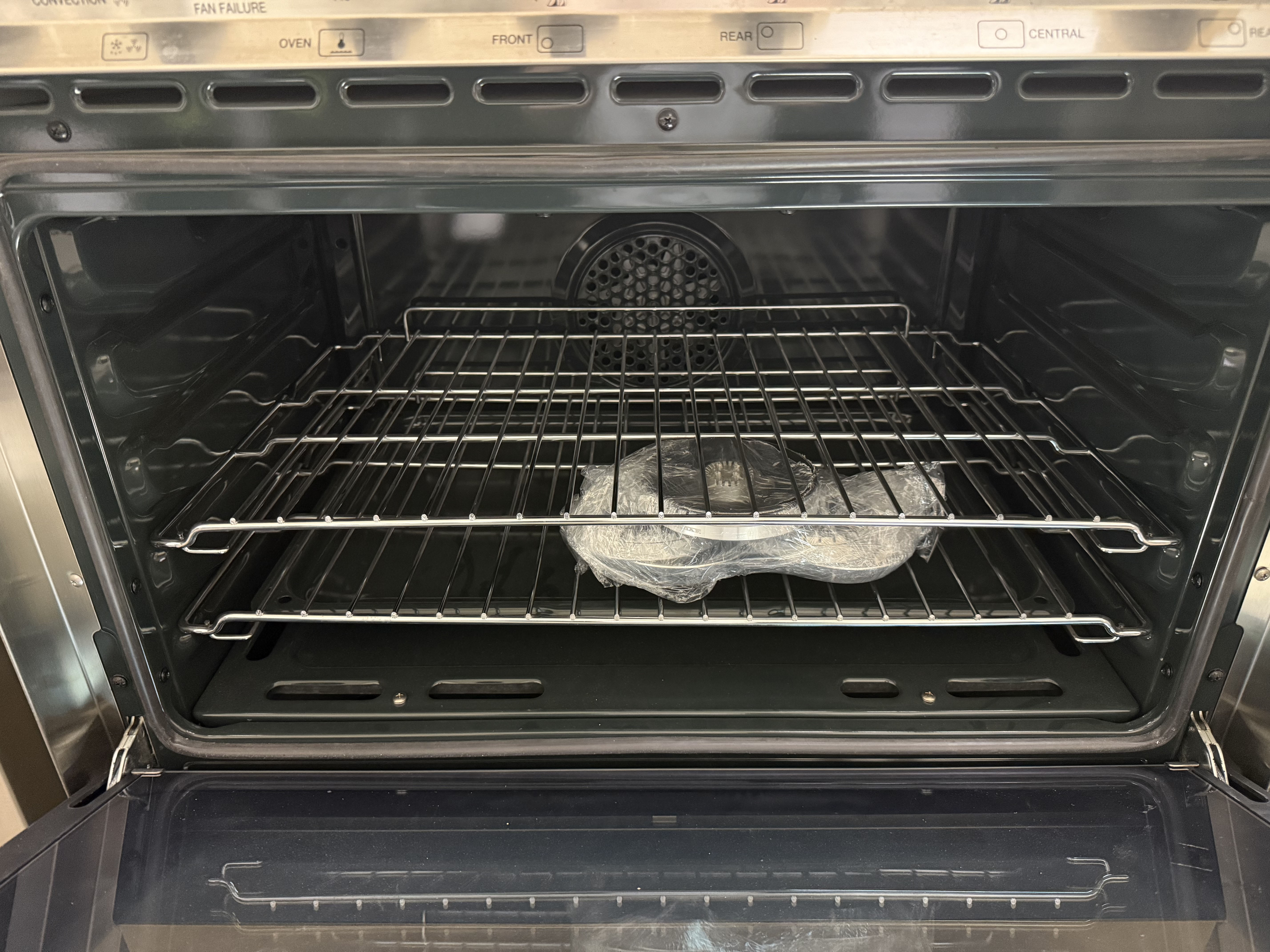 Smeg C30GGXU1 30" Stainless Steel Freestanding Gas Range