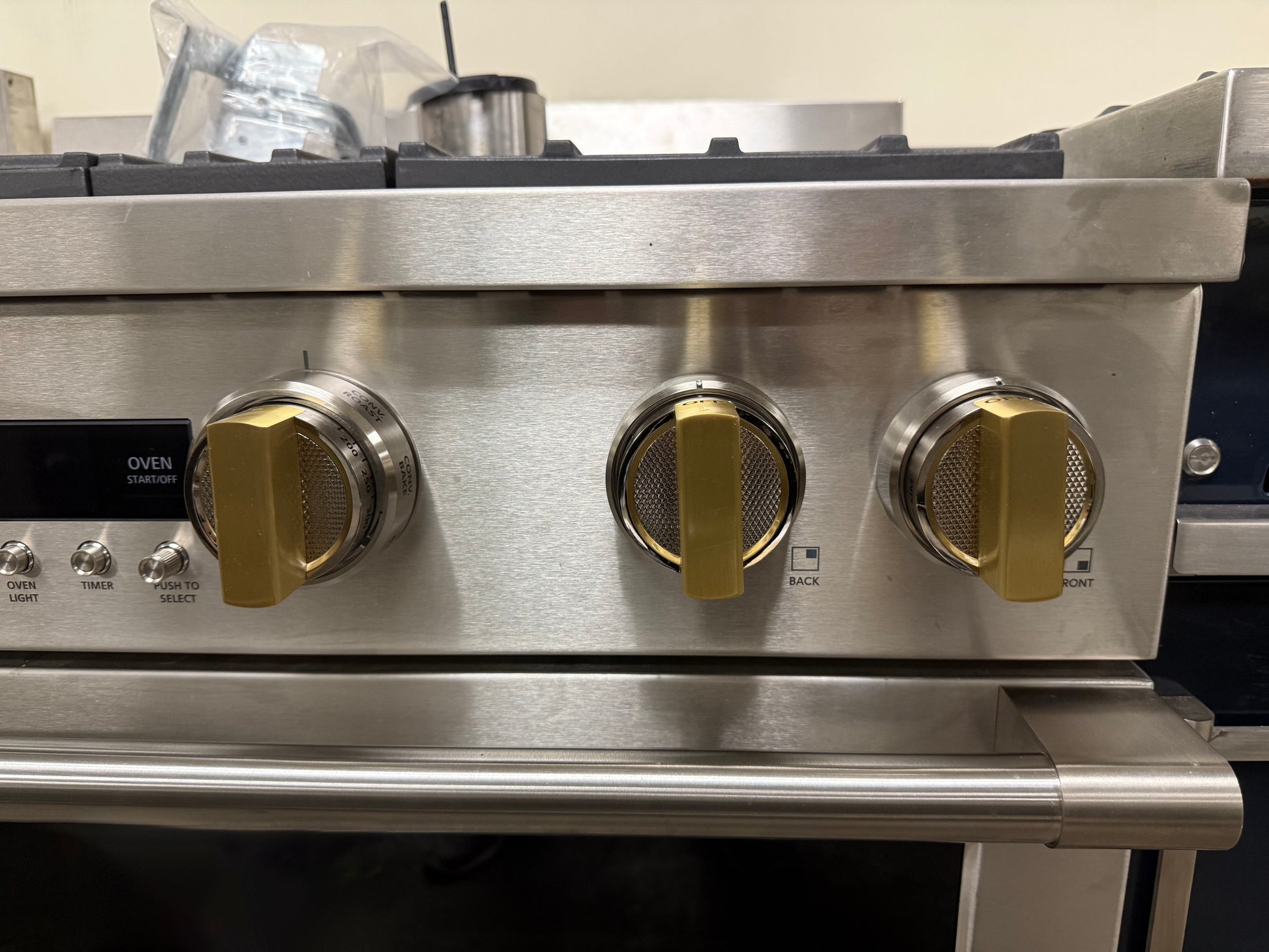 Monogram ZGP304NTSS 30" Stainless Steel Smart Gas Range