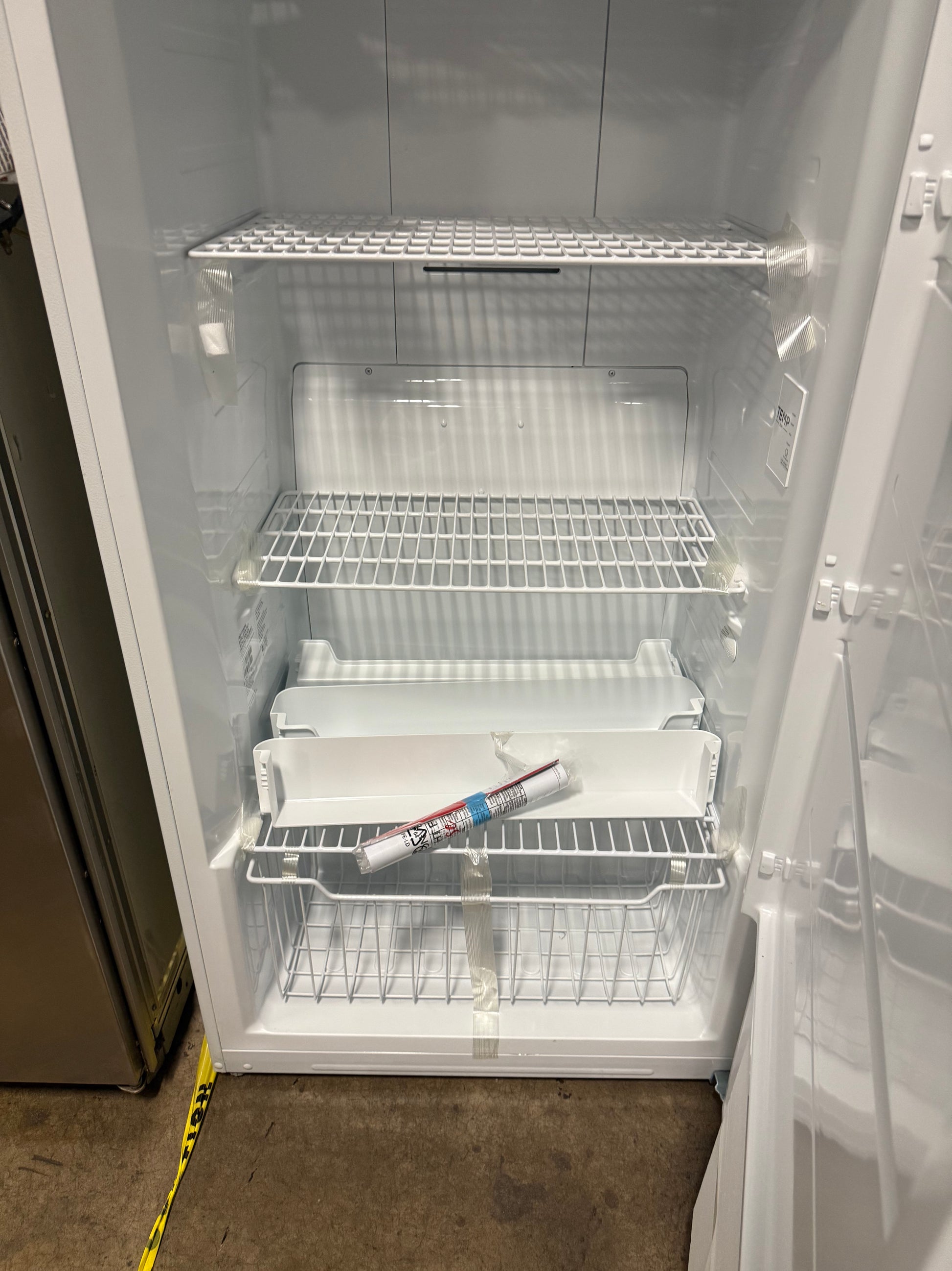 Frigidaire FFFU20F1UW 33" White Convertible Upright Refrigerator/Freezer Column