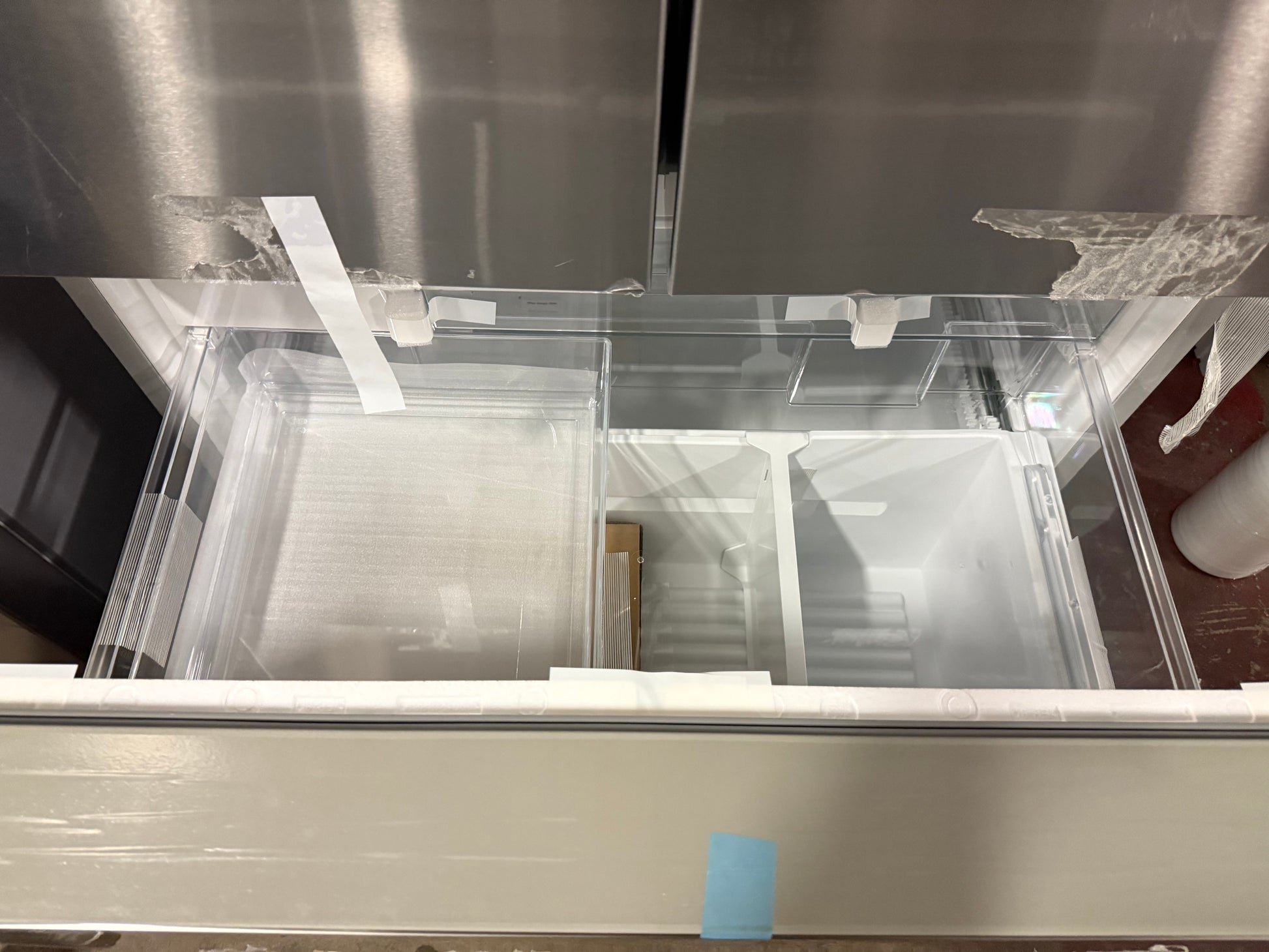 Bosch 800 Series B36CT8OSNS 36" Stainless Steel Counter Depth French Door Refrigerator